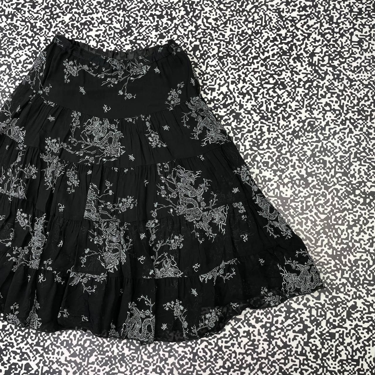 Japanese Brand Vintage Y2K Japanese Dragon Monogram Flared Midi Skirt Size 28" / US 6 / IT 42 - 7 Thumbnail