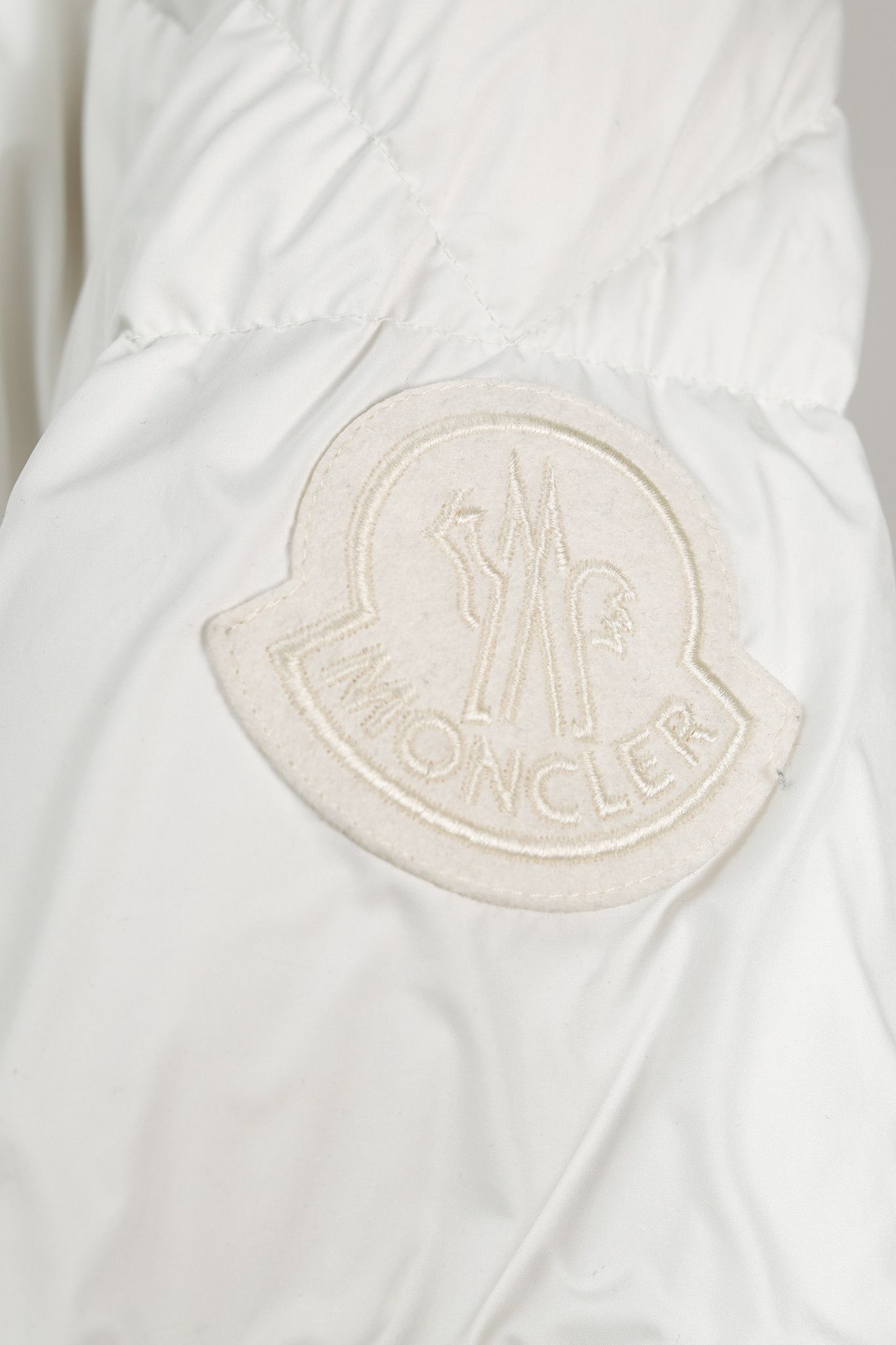 Moncler Moncler Genius Akishima White Quilted Down Jacket Size US M / EU 48-50 / 2 - 9 Thumbnail