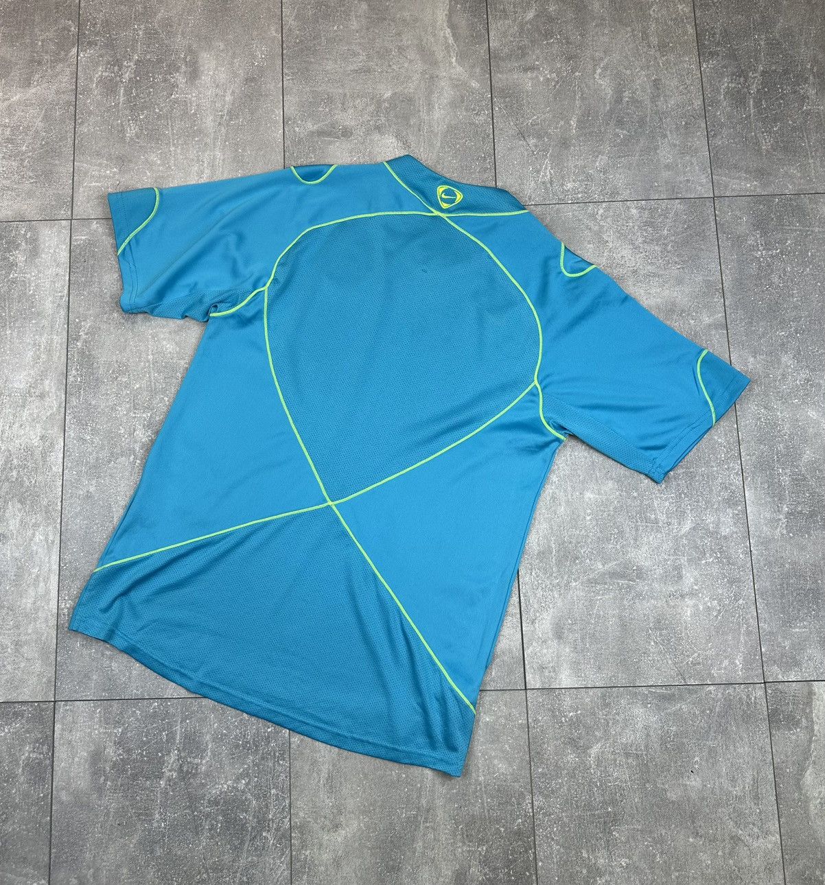 Nike Nike FC Barcelona Training Soccer Football Jersey 2008/9 Size US M / EU 48-50 / 2 - 12 Thumbnail