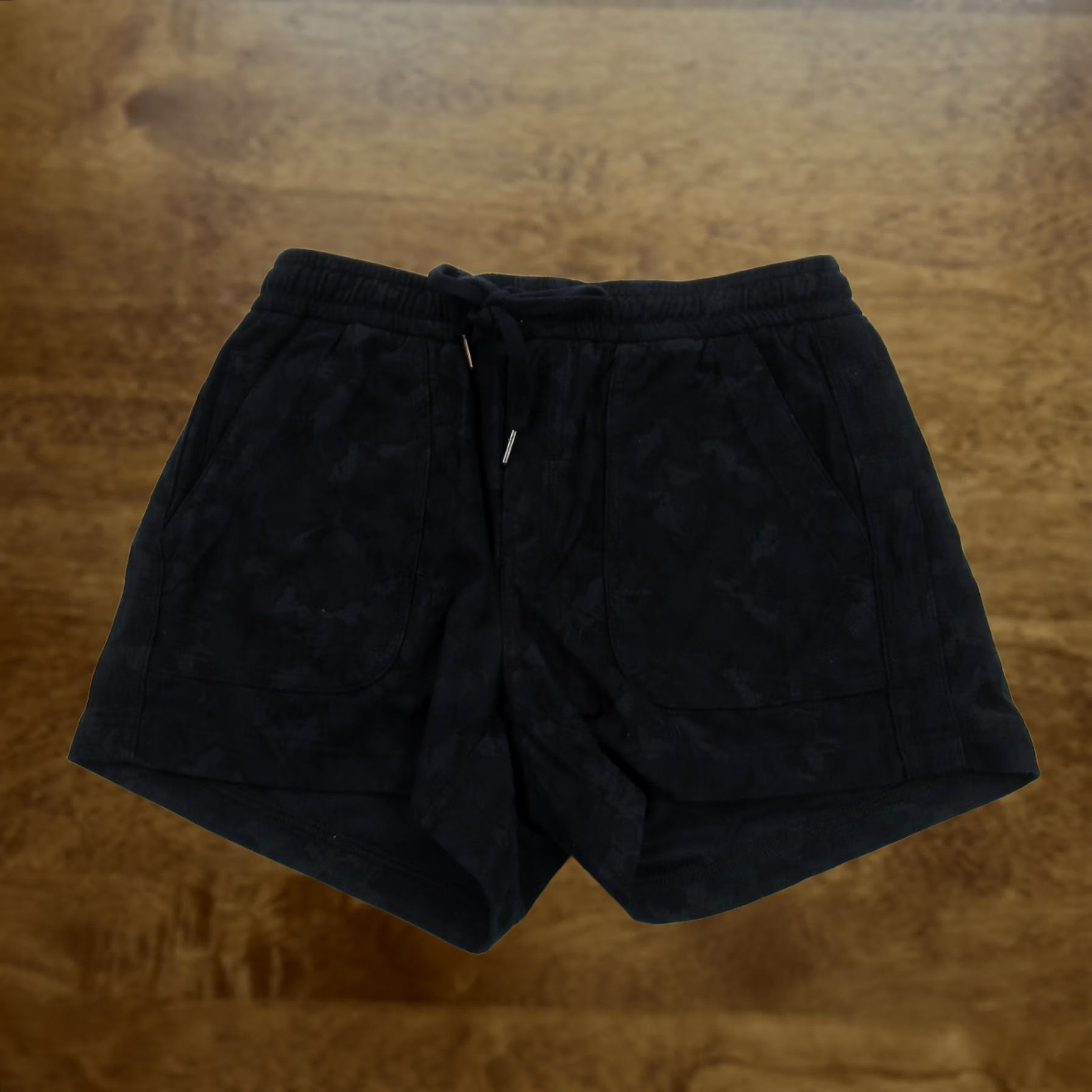 Athleta Athleta Shorts Womens 6 Lightweight Workout Casual Running Pockets Outdoors Size 28" / US 6 / IT 42 - 1 Thumbnail