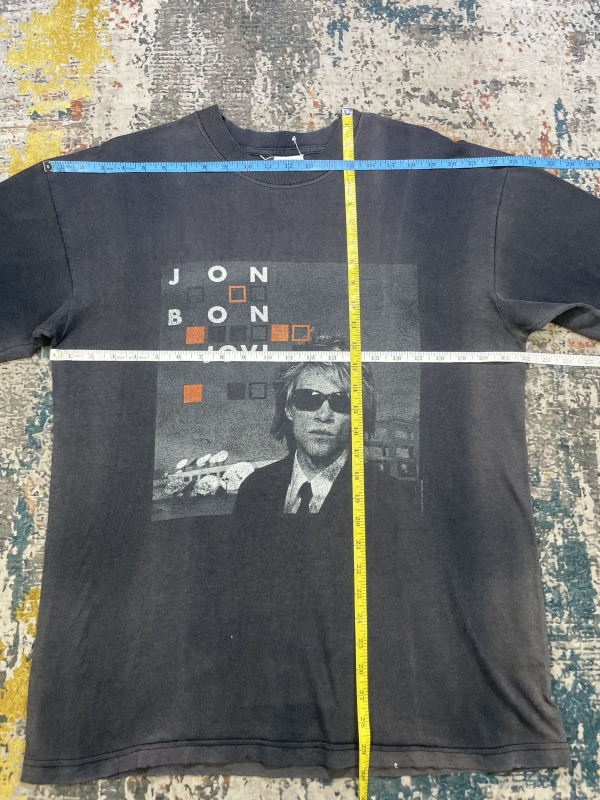 Bon Jovi Vintage Bon Jovi 2000 Crush Tour Album Shirts Size US L / EU 52-54 / 3 - 13 Thumbnail