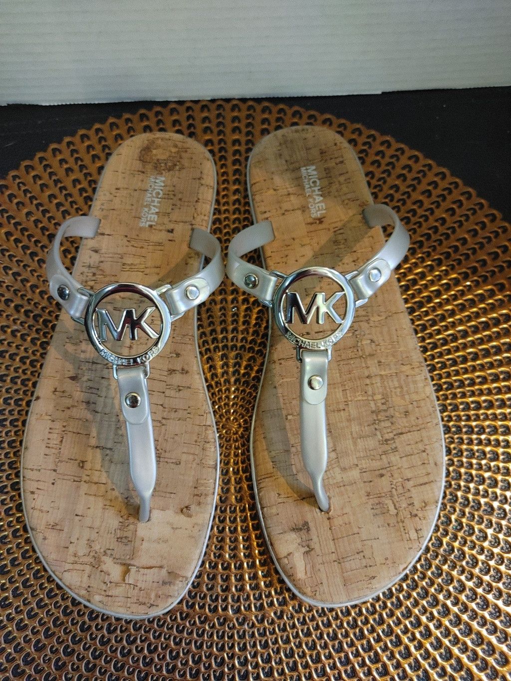 Michael Kors Michael Kors Jelly Flip Flop Sandals Size 10M Size US 10 / IT 40 - 1 Thumbnail