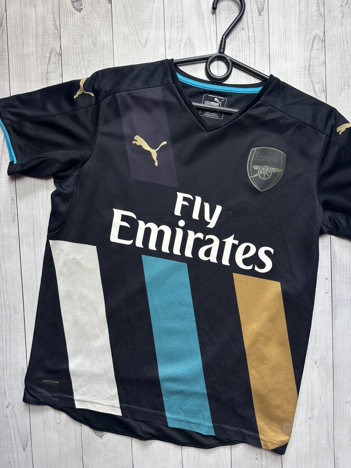 Puma × Vintage Vintage Arsenal soccer jersey size Xs puma black away Size US XS / EU 42 / 0 - 2 Thumbnail