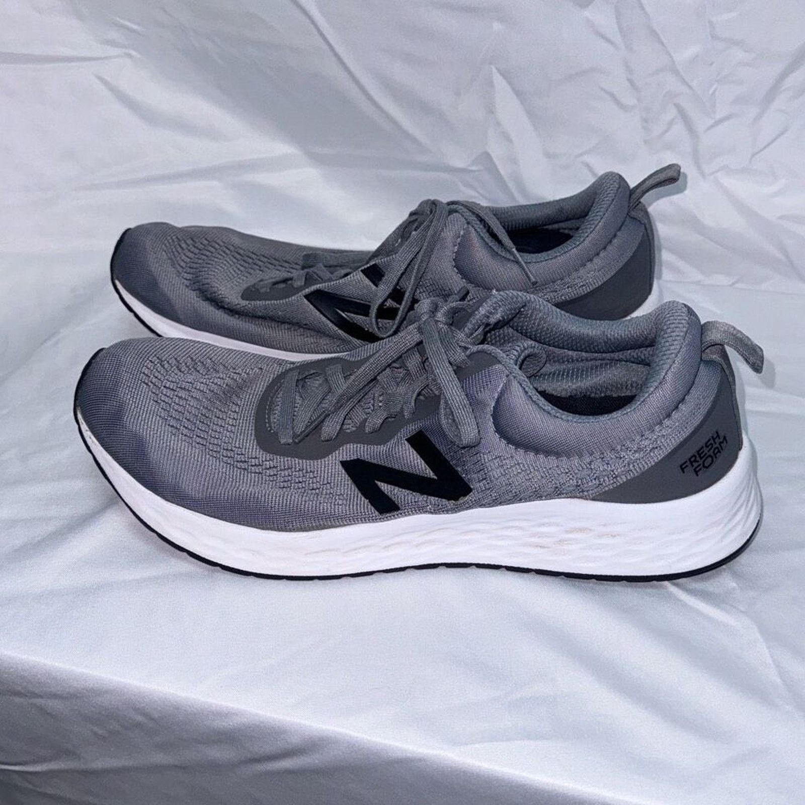 New Balance New Balance Gray Mesh Sneakers | Sz 11.5 Size US 11.5 / EU 44-45 - 3 Thumbnail
