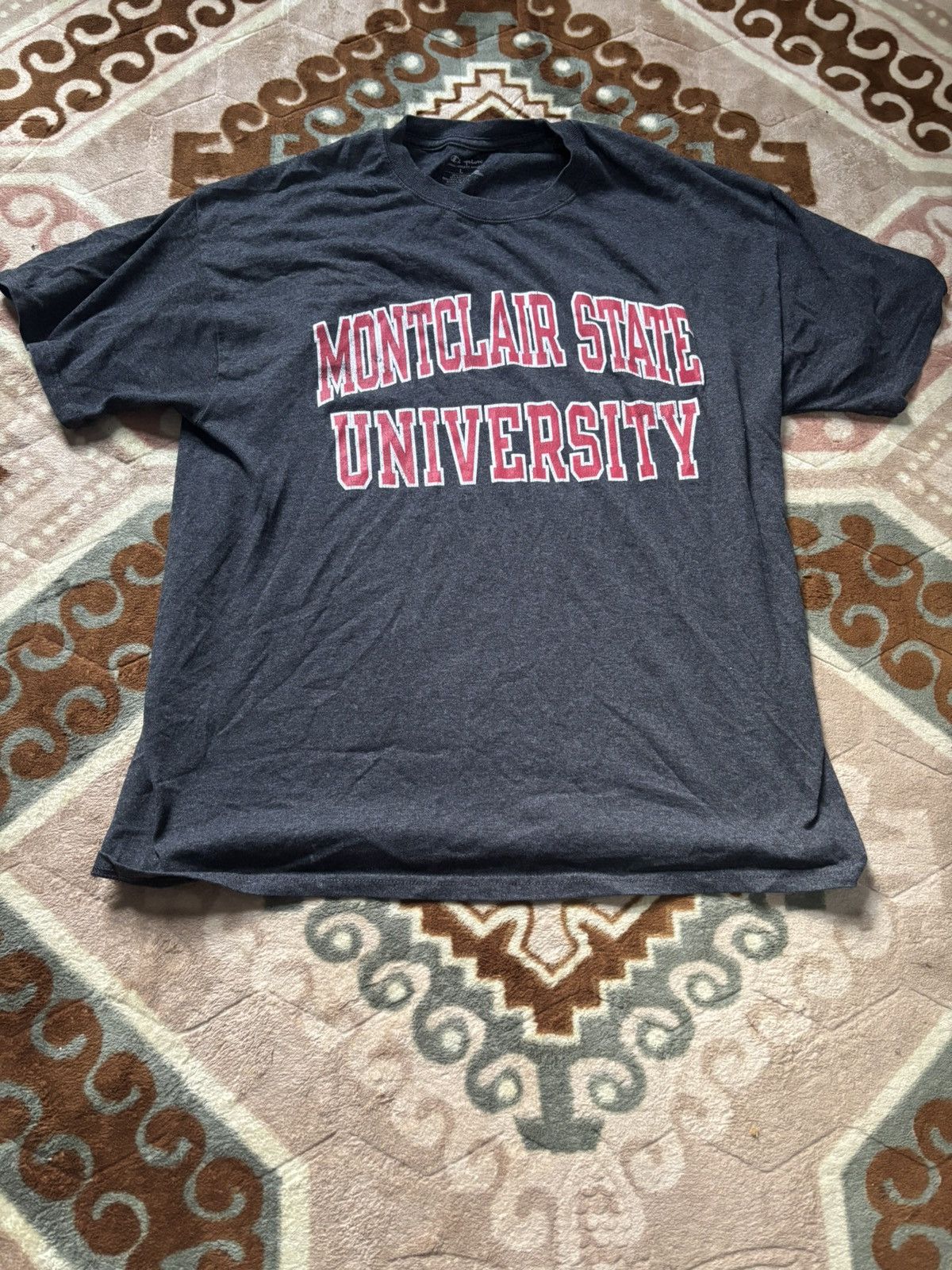 Champion Champion Montclair State University T-shirt in navy and red Size US L / EU 52-54 / 3 - 1 Thumbnail