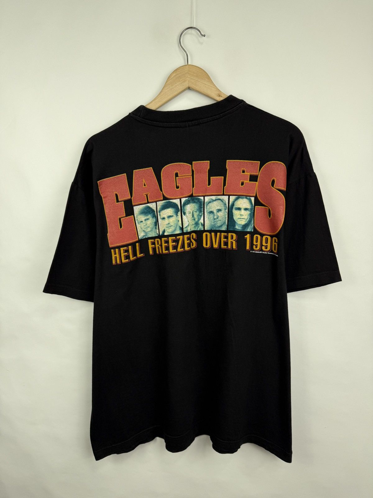 Giant 🇺🇸 Vintage 1996 Eagles Hell Freezes Over World Tour T-Shirt Size US XL / EU 56 / 4 - 8 Thumbnail