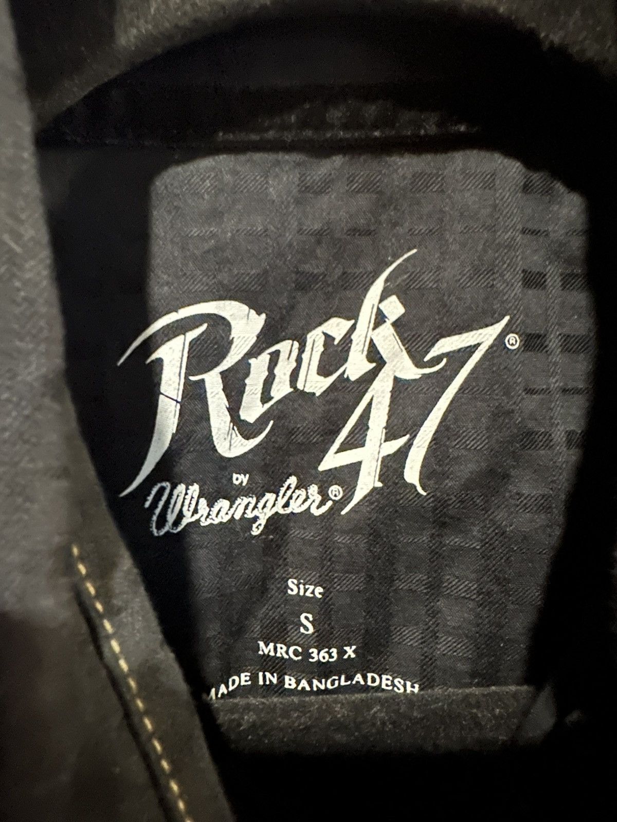 Wrangler Rock 47 by Wrangler western button up Size US S / EU 44-46 / 1 - 5 Thumbnail