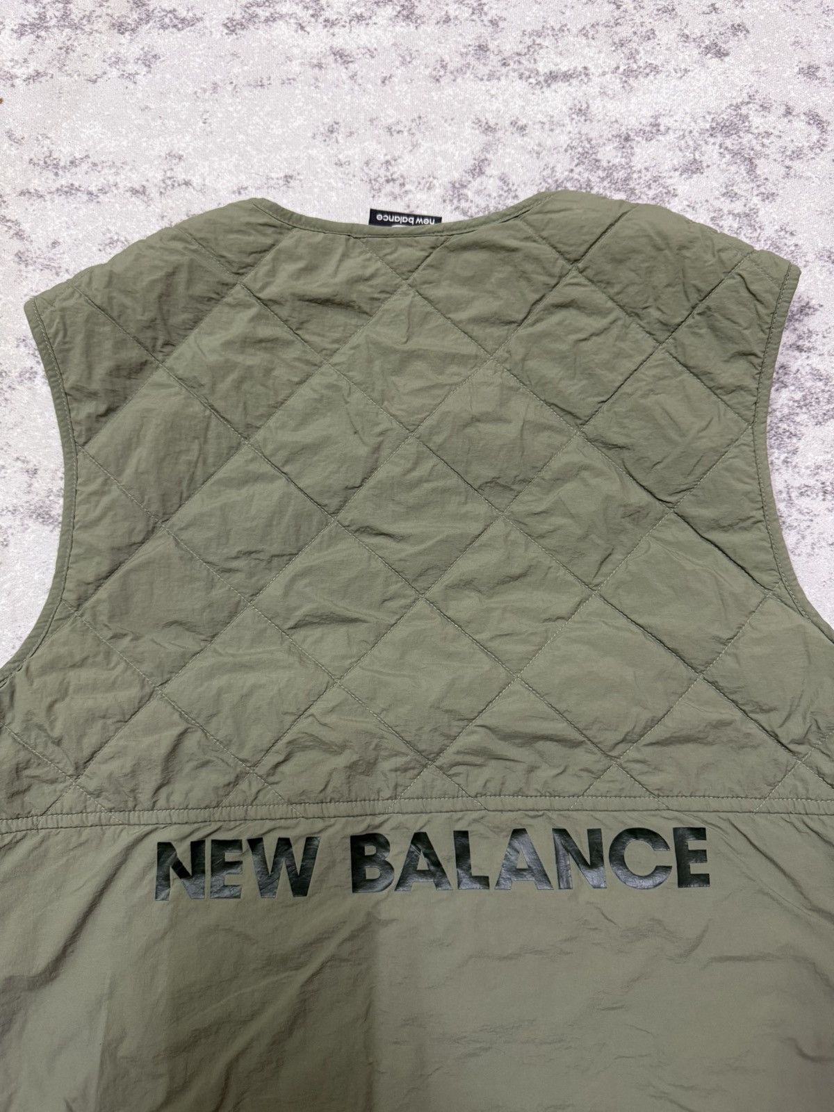 New Balance NEW BALANCE BACKHIT LOGO QUILTED SNAP BUTTON OLIVEGREEN VEST Size S / US 4 / IT 40 - 8 Thumbnail