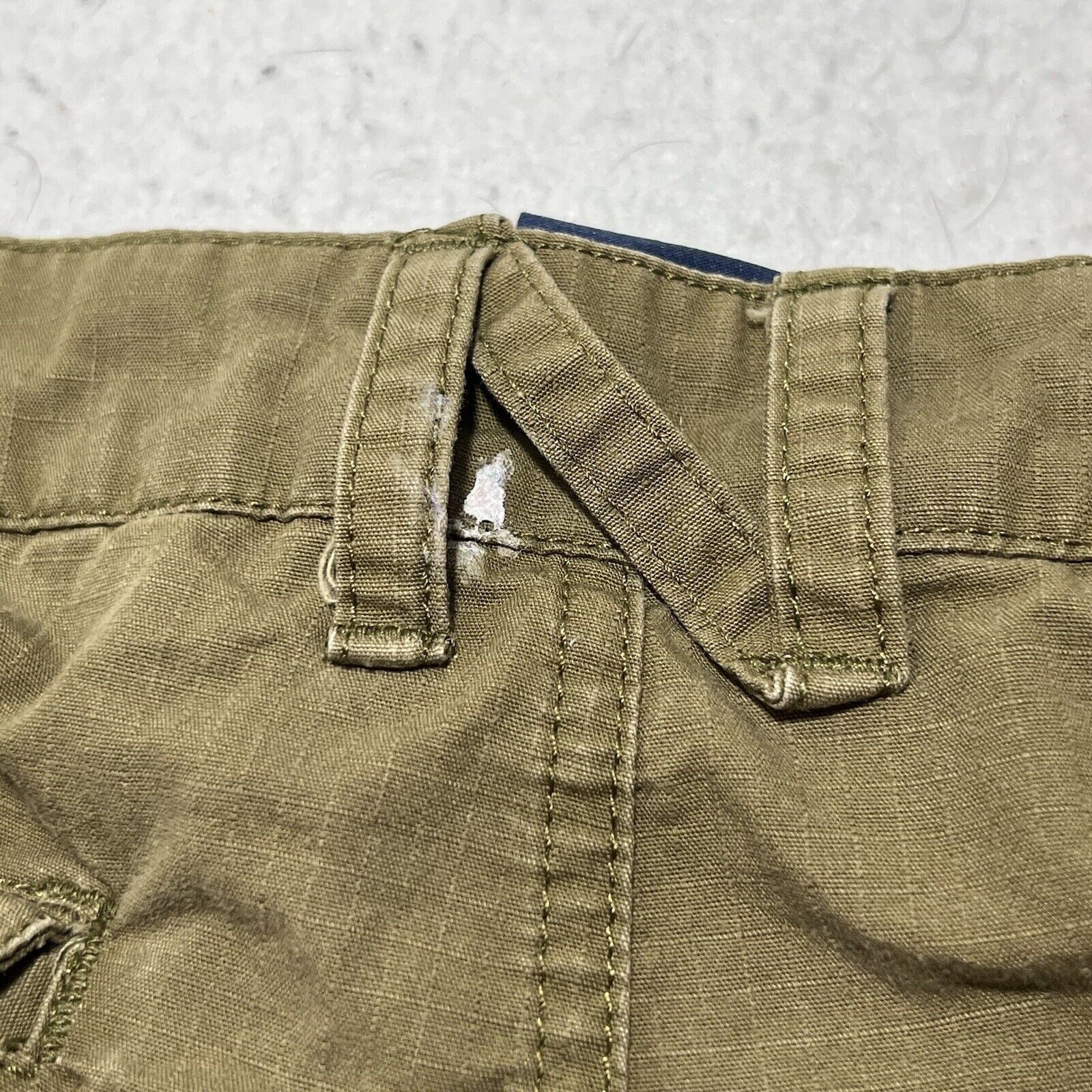 Nike Nike Men's 38 Cargo Pocket 10" Inseam Shorts Olive Green Size US 38 / EU 54 - 9 Thumbnail
