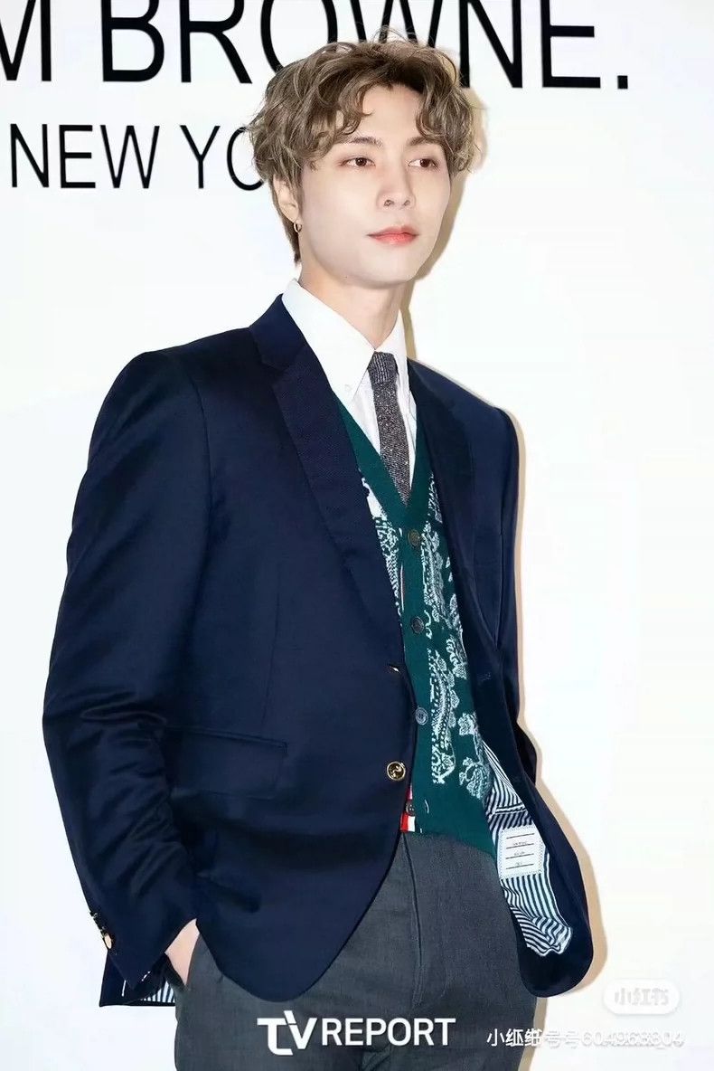 Thom Browne Thom Browne A dark blue suit Size 38L - 1 Thumbnail