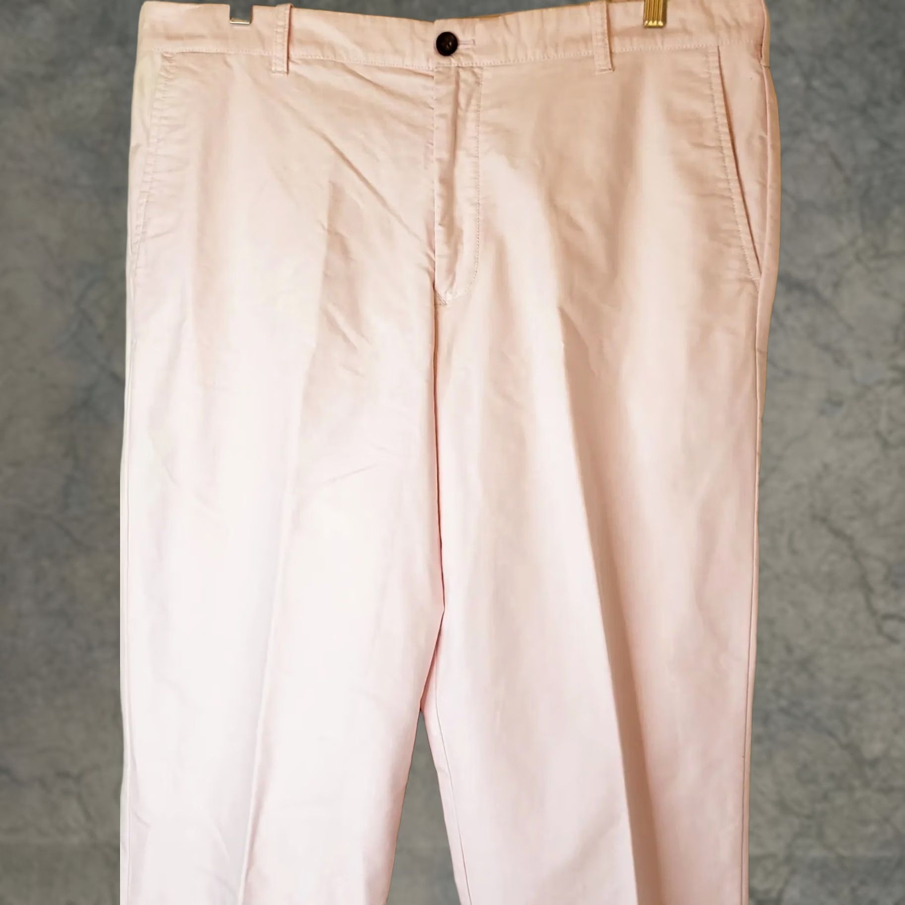 Izod IZOD Pants Chino Men 38x32 Pink Regular Cotton Zip Pockets Flat Front Straight Size US 38 / EU 54 - 1 Thumbnail