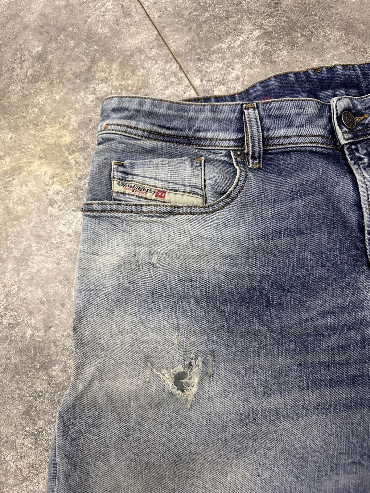 If Six Was Nine Diesel Washed Y2K Jeans Made in Italy Size US 36 / EU 52 - 5 Thumbnail
