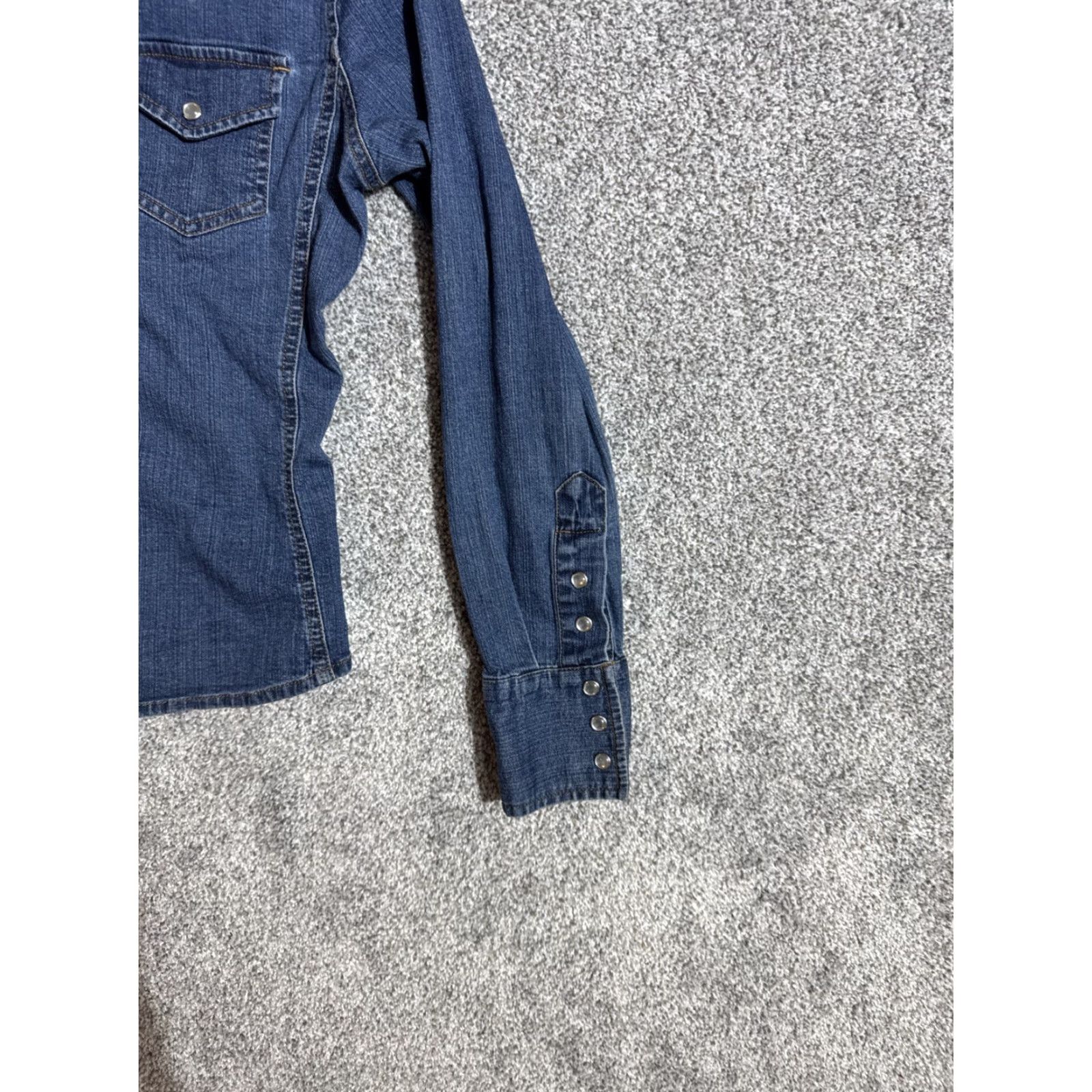 Levi's VINTAGE Levis Jean Jacket Womens Small Pearl Snap Western Streetwear Paris Hilton Y2K Size 28" / US 6 / IT 42 - 2 Thumbnail
