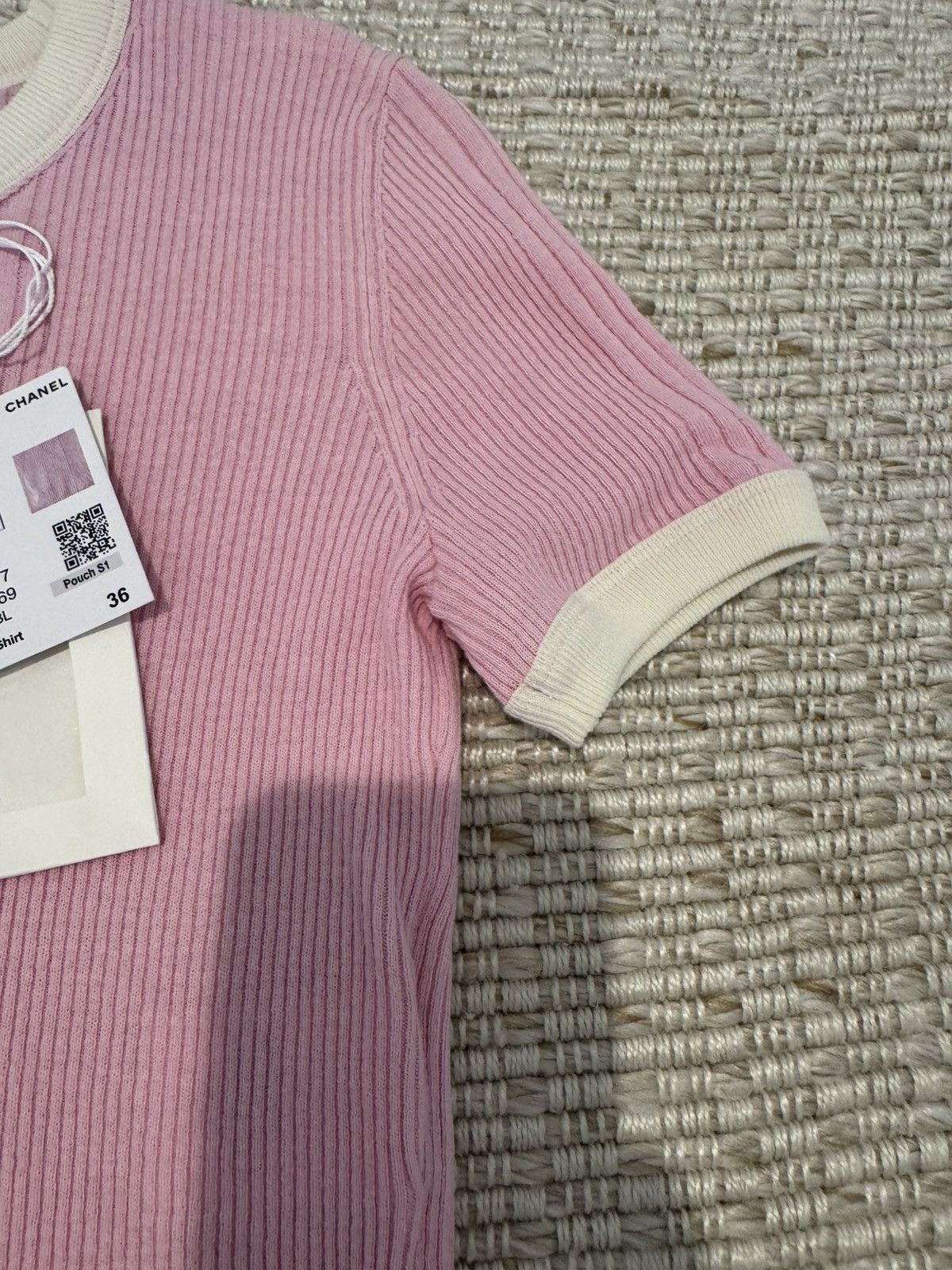 Chanel Chanel 25 T-shirt size 36 Size XS / US 0-2 / IT 36-38 - 4 Thumbnail
