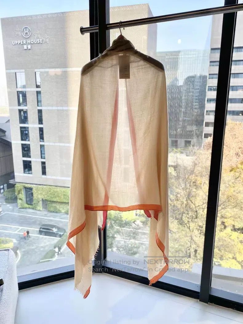 Hermes Hermes size M Cashmere Brown Shawl Size ONE SIZE - 2 Thumbnail