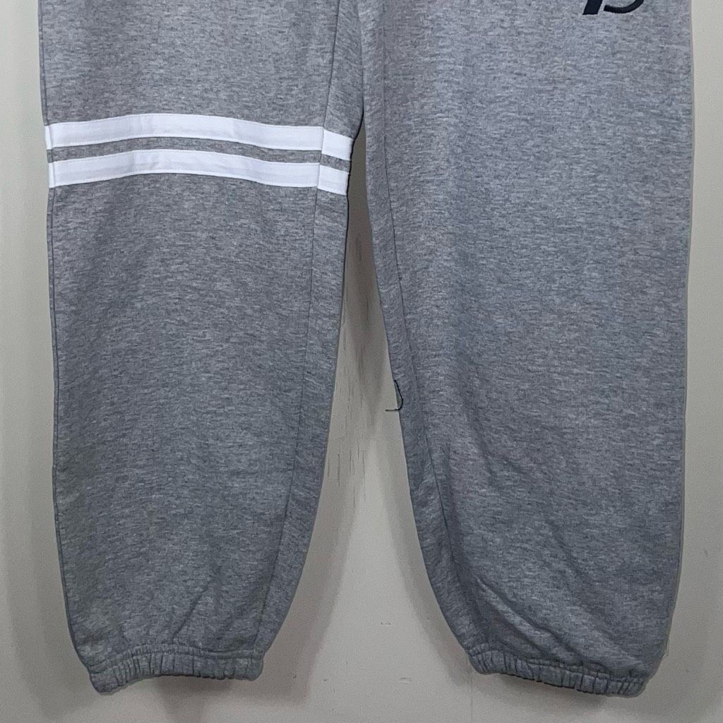 Disney Disney Parks Marvel Avengers Sweatpants (Small) Size 27" / US 4 / IT 40 - 3 Thumbnail