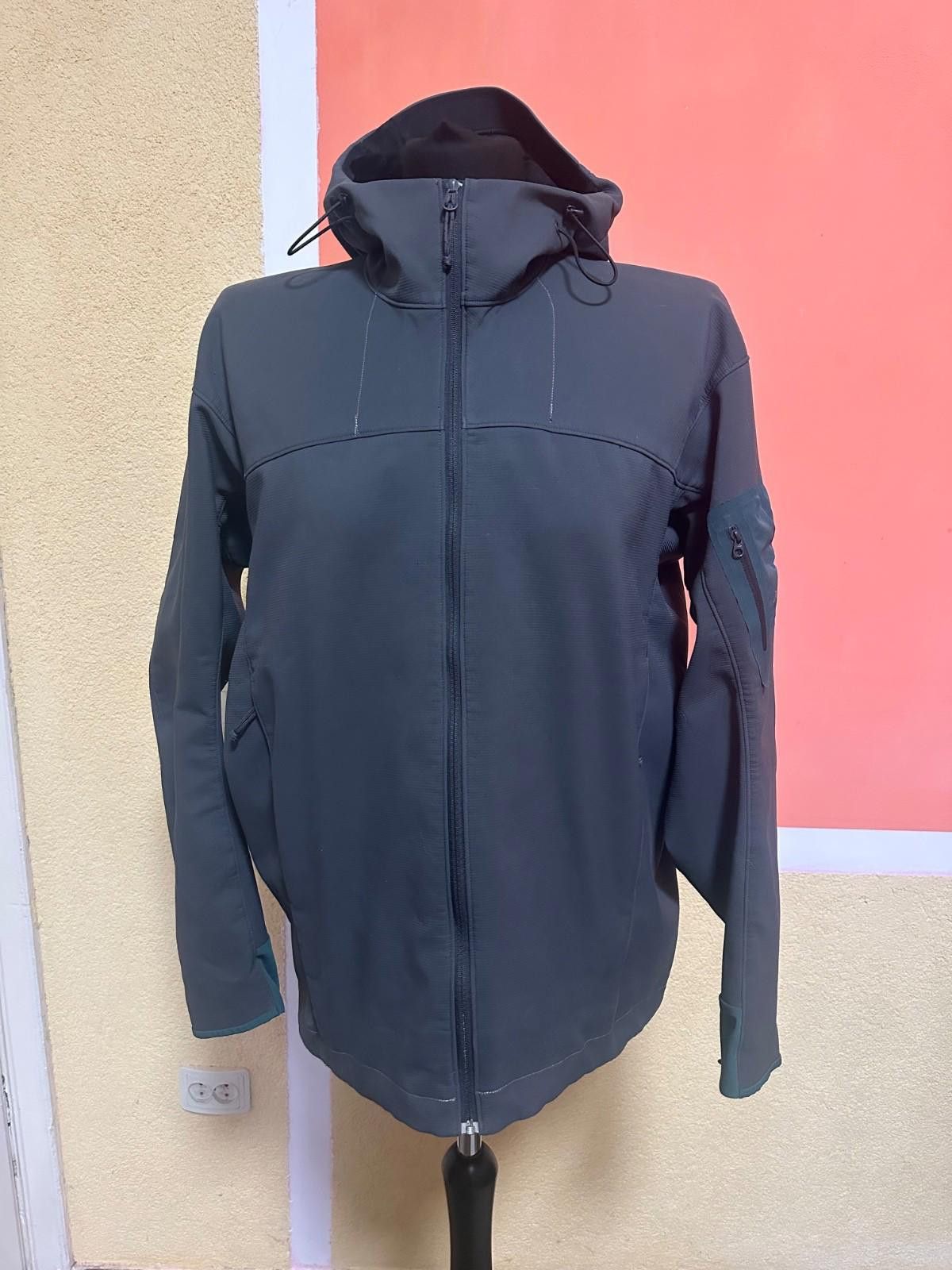 Arc'teryx Arcteryx Epsilon SV Hoody Mens XL Outdoor Softshell Jacket Size US XL / EU 56 / 4 - 1 Thumbnail