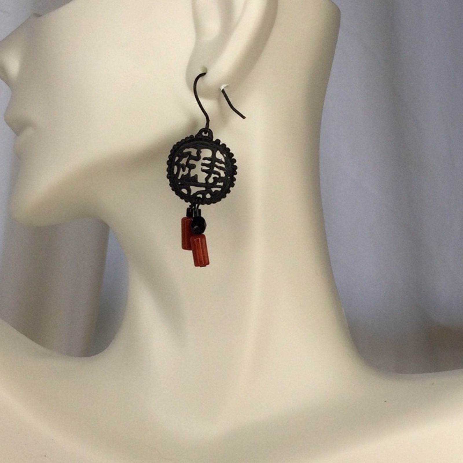 Other Black & Red Asian Inspired Bead Retro 90's Dangle Earrings Size ONE SIZE - 16 Thumbnail