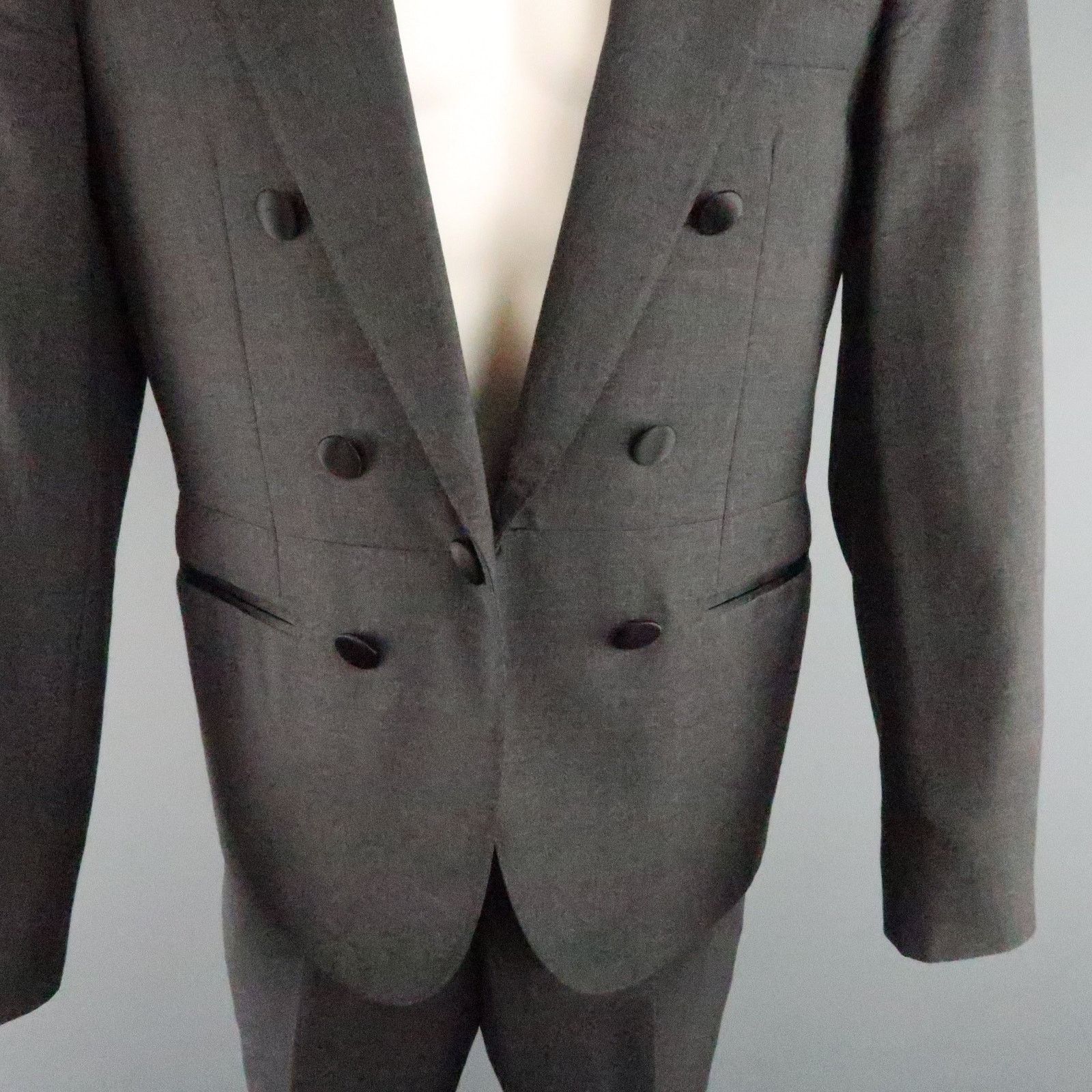 Lanvin LANVIN 40 Short Charcoal Wool Satin Trim Peak Lapel Suit Size 40R - 3 Thumbnail