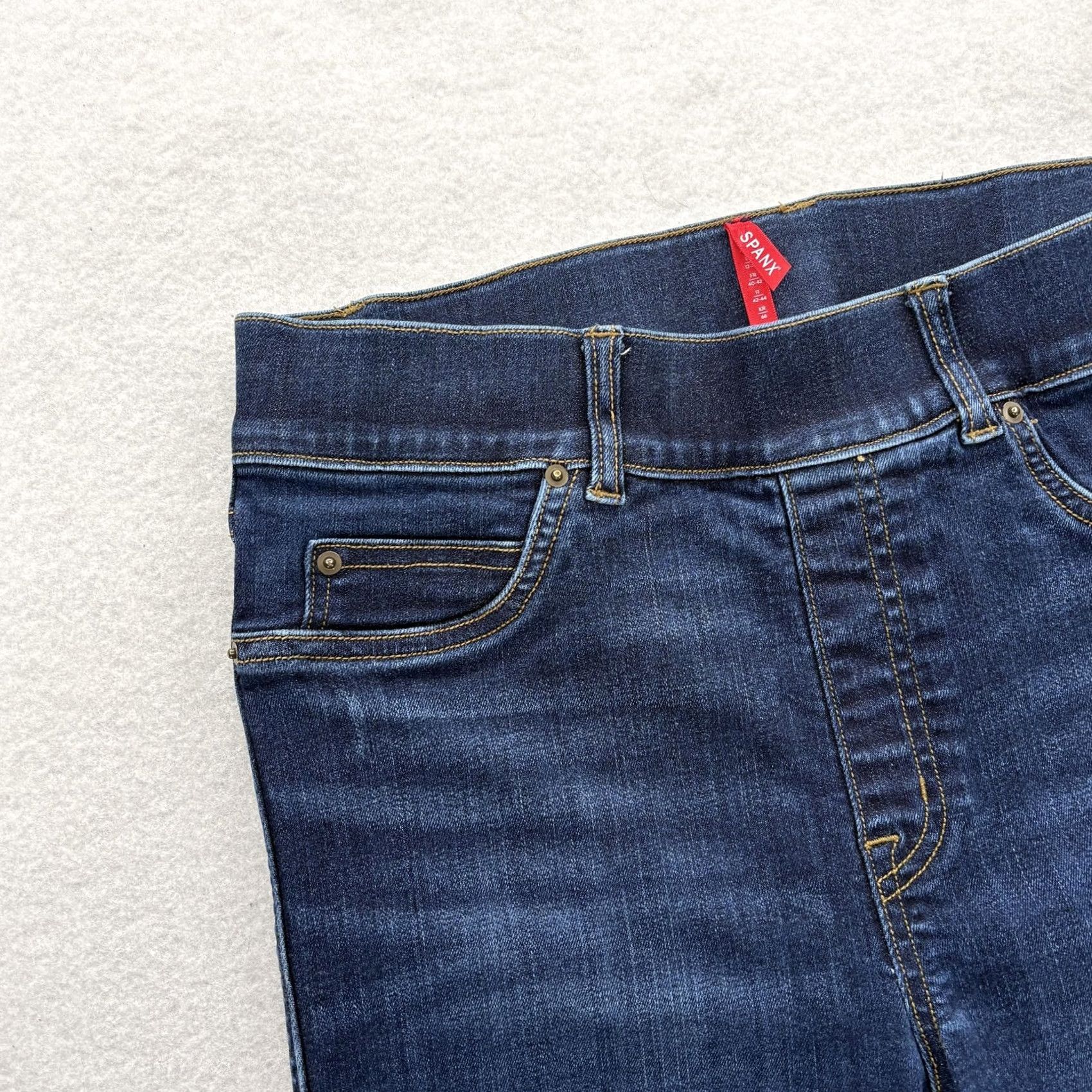 Spanx VINTAGE Spanx Pull On Skinny Jeans Womens Medium Dark Wash Blue Mid Rise Stretch Denim Size 32" / US 10 / IT 46 - 3 Thumbnail