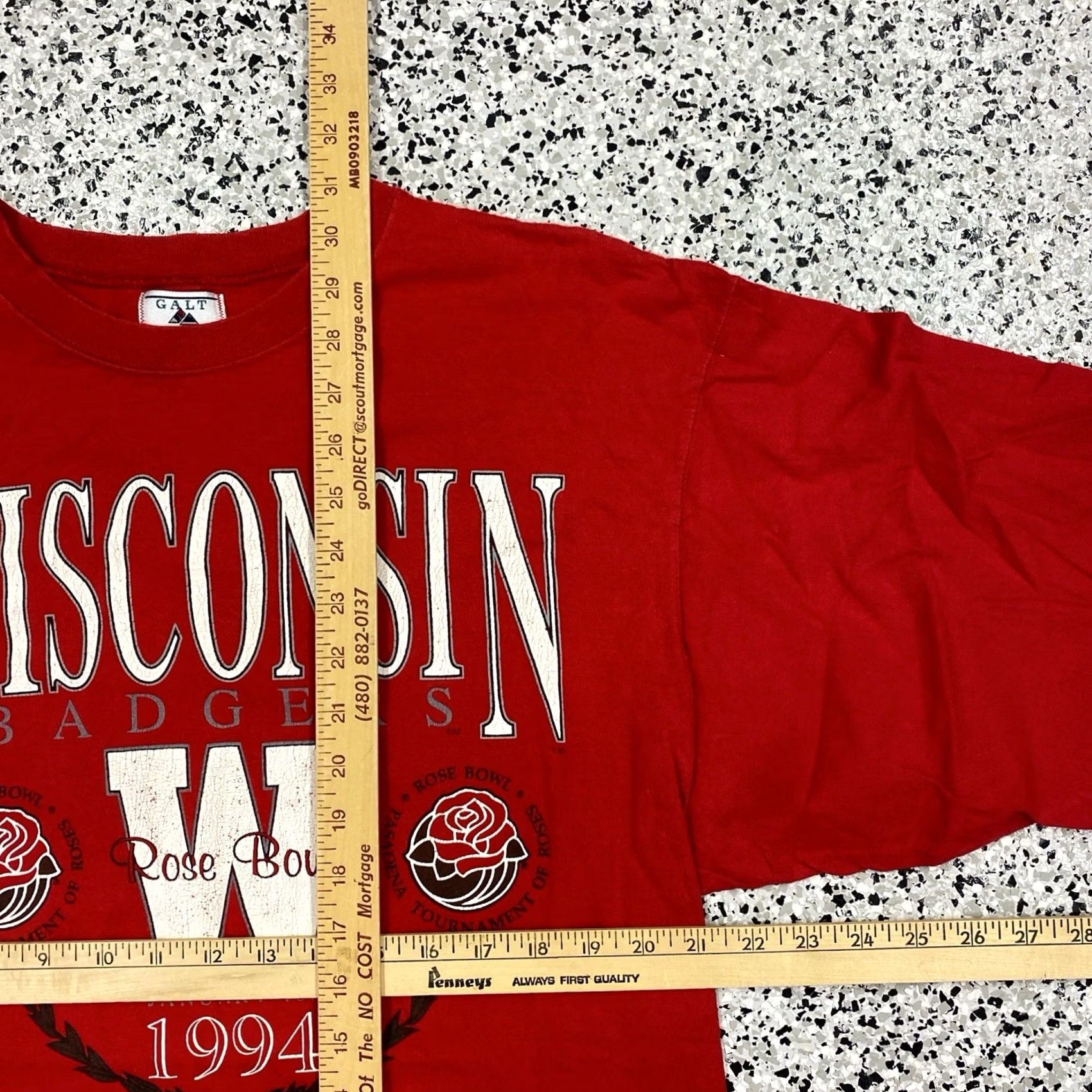 NCAA NCAA Wisconsin Football Vintage 1994 Rose Bowl Red T-Shirt L USA Made Mens Size US L / EU 52-54 / 3 - 3 Thumbnail