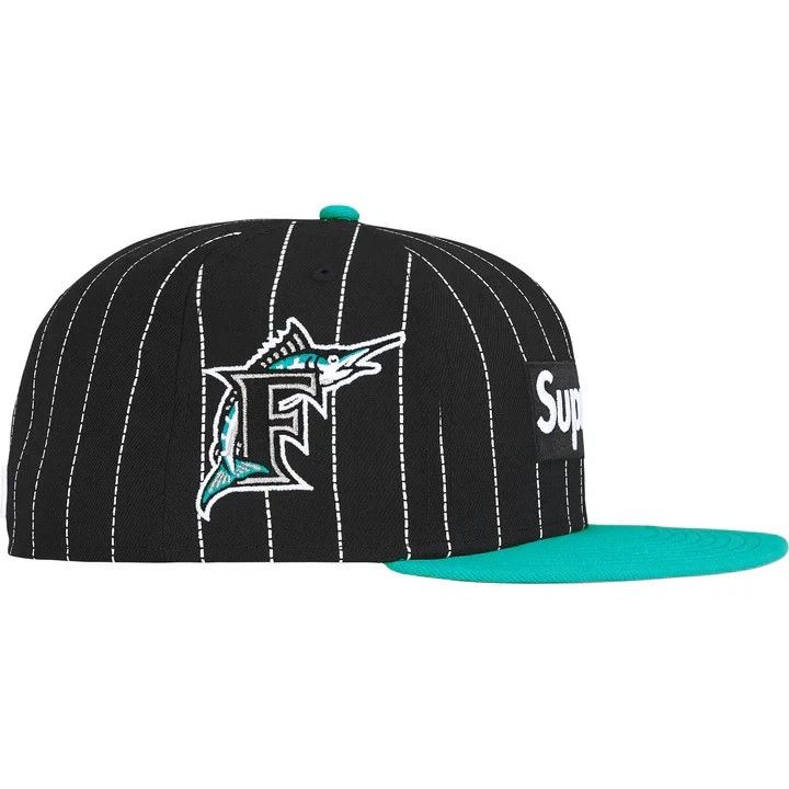 MLB × Supreme Supreme®/MLB Teams Box Logo New Era® Marlins Black Size 8 Size ONE SIZE - 3 Thumbnail