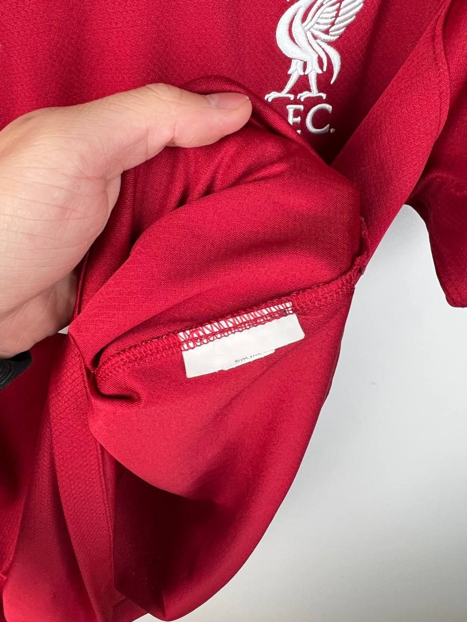 Vintage Liverpool Nike jersey t-shirts size L Size US L / EU 52-54 / 3 - 7 Thumbnail