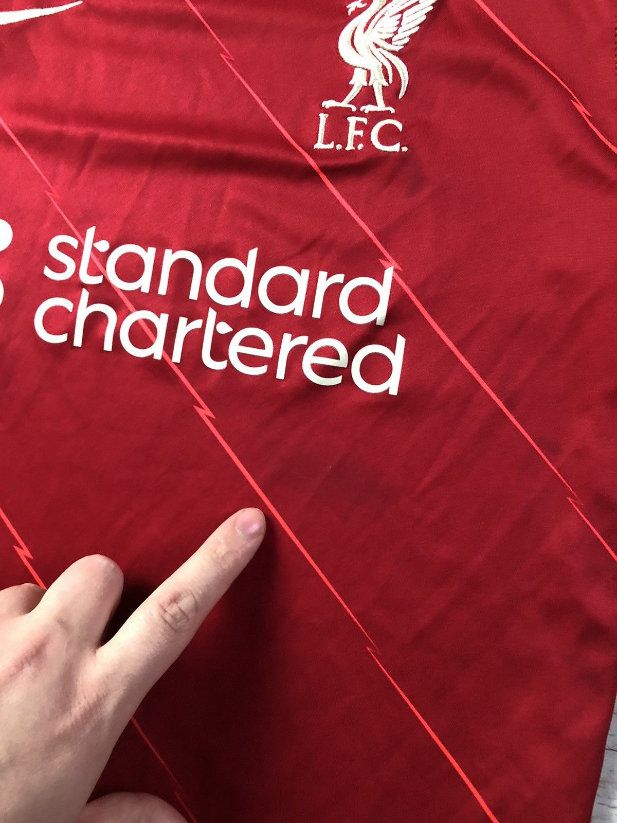 Nike LIVERPOOL 2021 2022 HOME FOOTBALL SHIRT SOCCER JERSEY NIKE Size US M / EU 48-50 / 2 - 6 Thumbnail