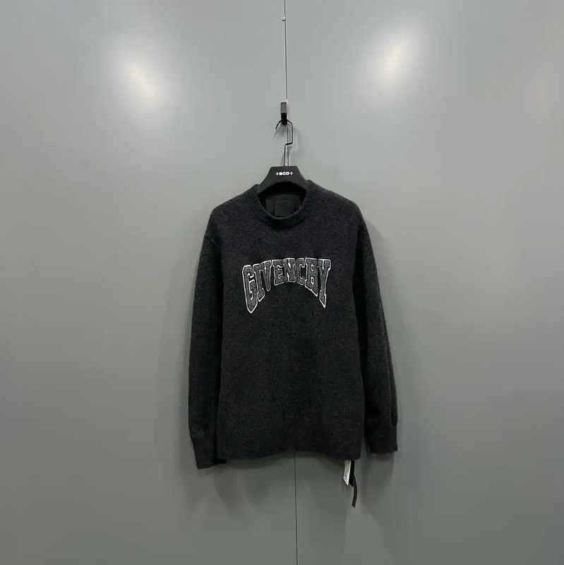 Givenchy Givenchy Men's Logo Knitted Sweater in Dark Gray 0089 Size US XXL / EU 58 / 5 - 1 Thumbnail
