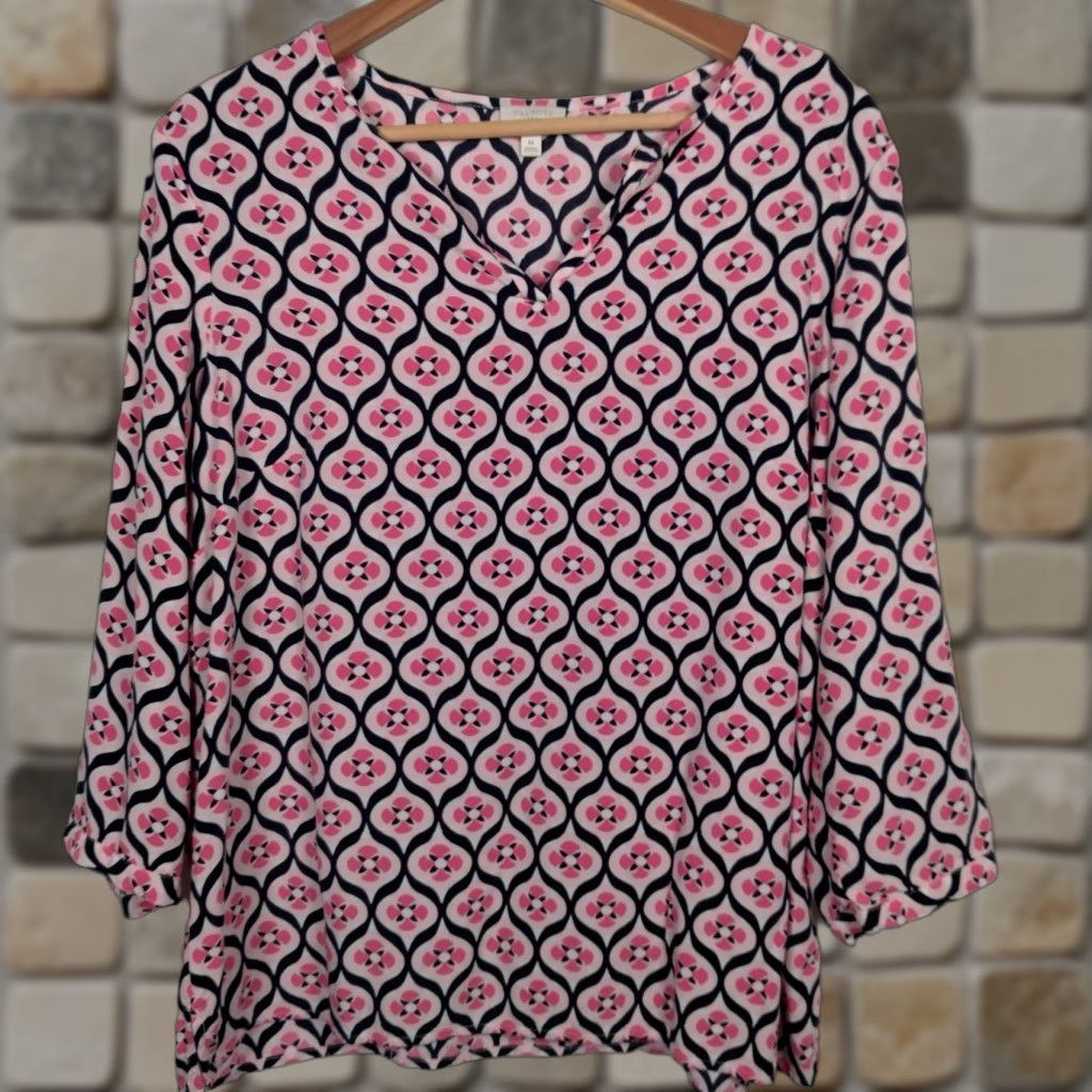 Talbots Talbots Women's Blouse M Pink Blue Floral Lattice V-Neck Lightweight Rayon Spring Casual Size M / US 6-8 / IT 42-44 - 1 Thumbnail