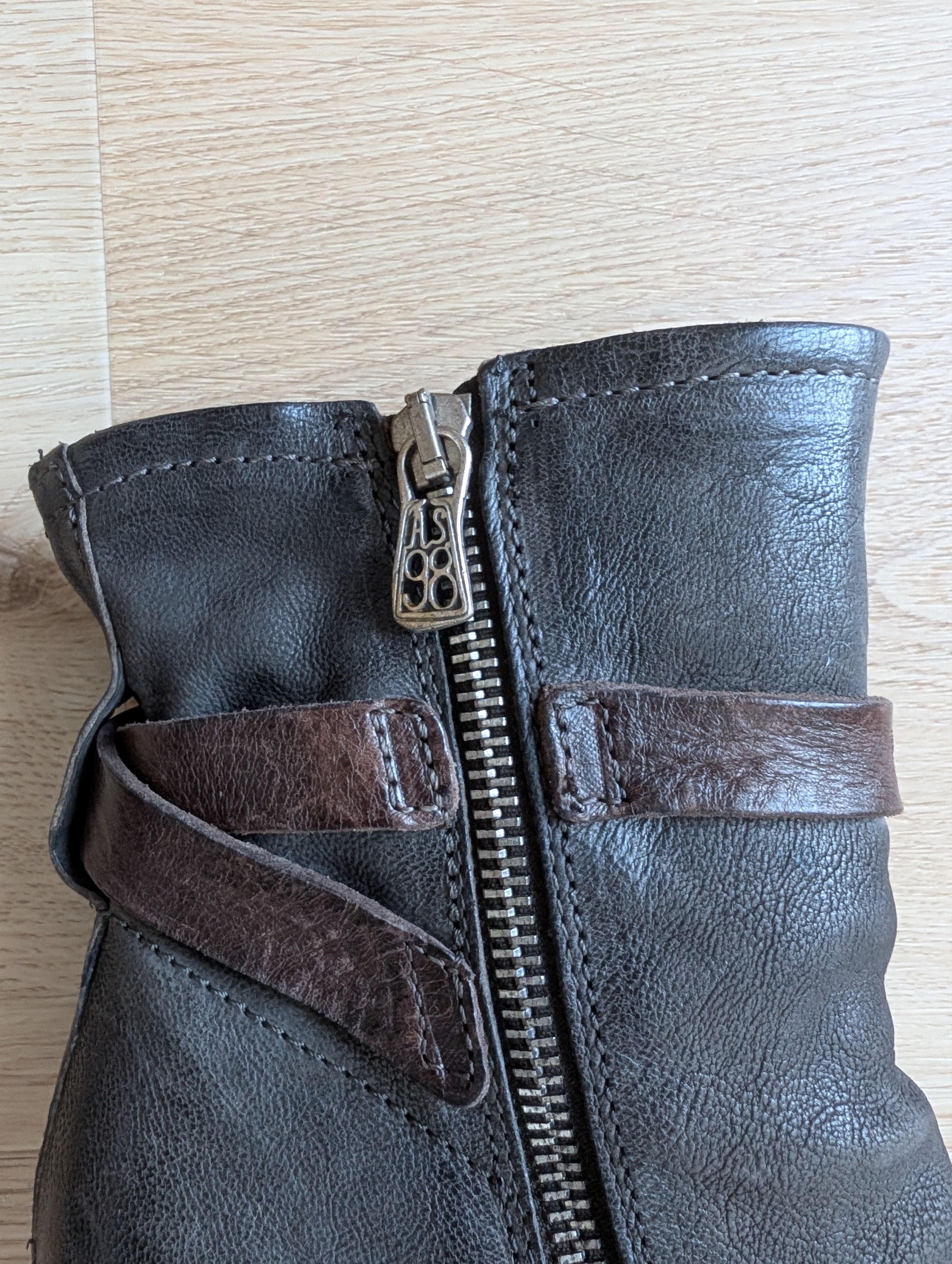 A.S.98 A.S.98 Grey Leather Avant Garde Zip Buckle Ankle Boots Size US 6 / IT 36 - 7 Thumbnail