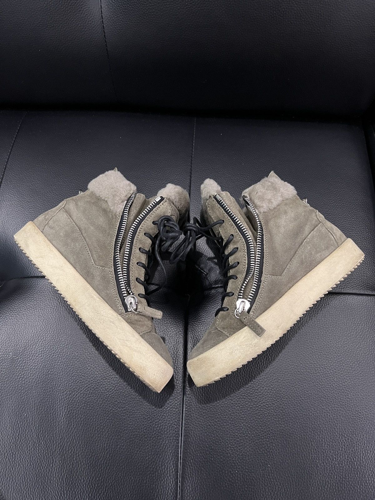 Giuseppe Zanotti Giuseppe Zanotti Shearling High-Top Sneakers Size US 7 / IT 37 - 13 Thumbnail