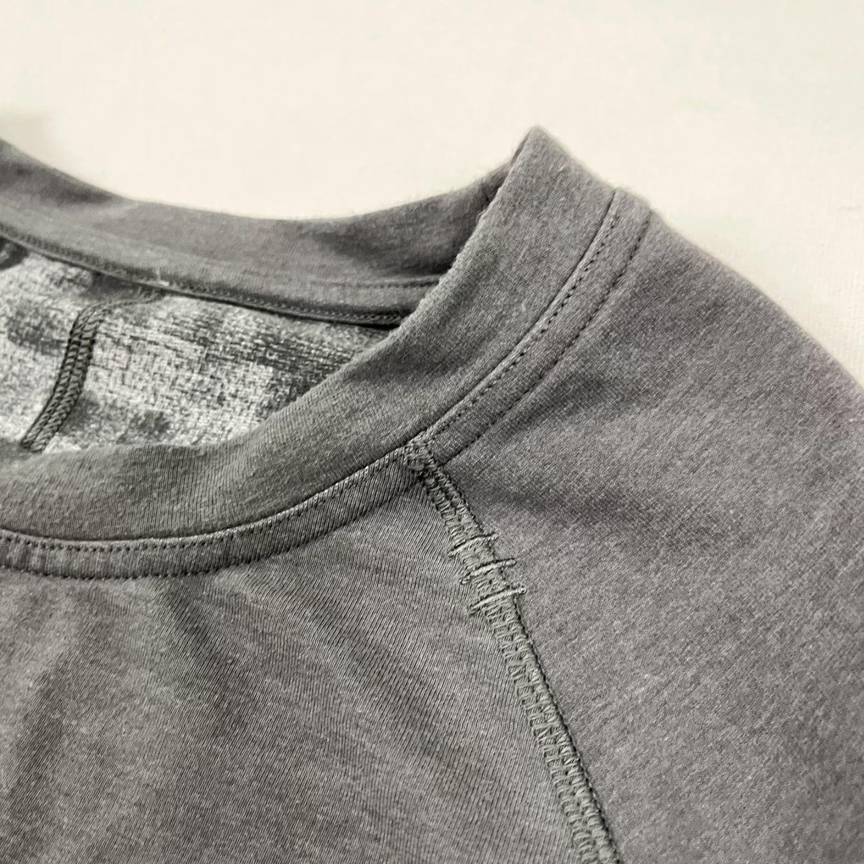 Lululemon Lululemon Sweatshirt Mens Large Gray Active Crewneck Athleisure Casual Lounge Size US L / EU 52-54 / 3 - 7 Thumbnail
