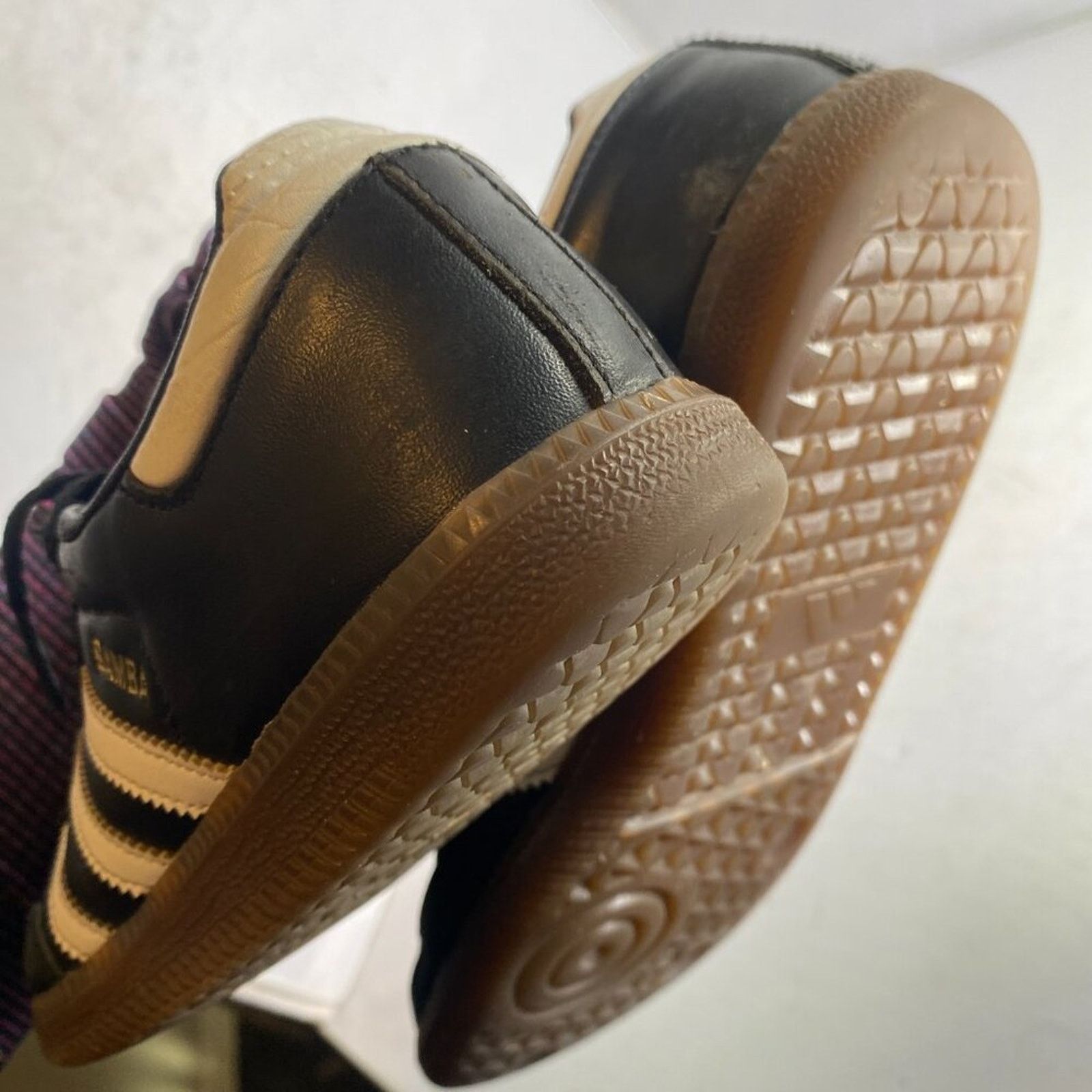 Adidas Adidas Samba Classic Low GS Indoor Soccer Shoes Black 4.5 Size US 4.5 / IT 34.5 - 6 Thumbnail