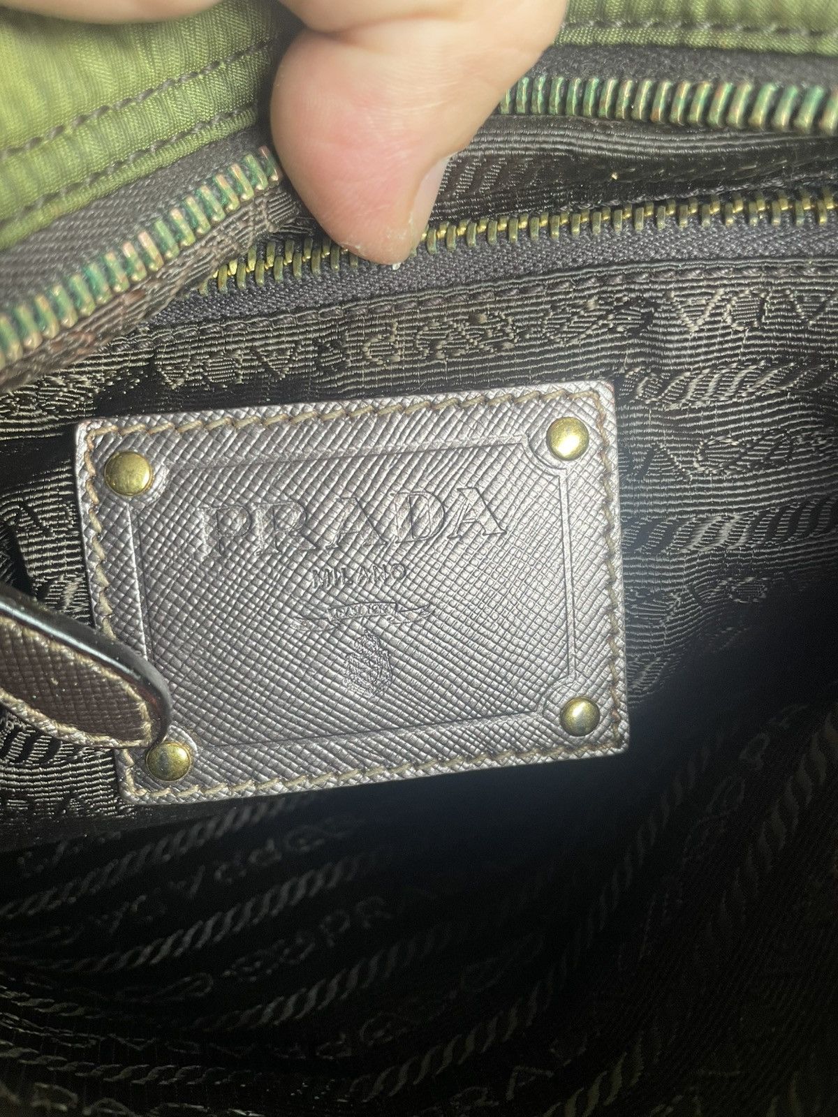 Prada Authentic Vintage PRADA Shoulder Bag Size ONE SIZE - 7 Thumbnail