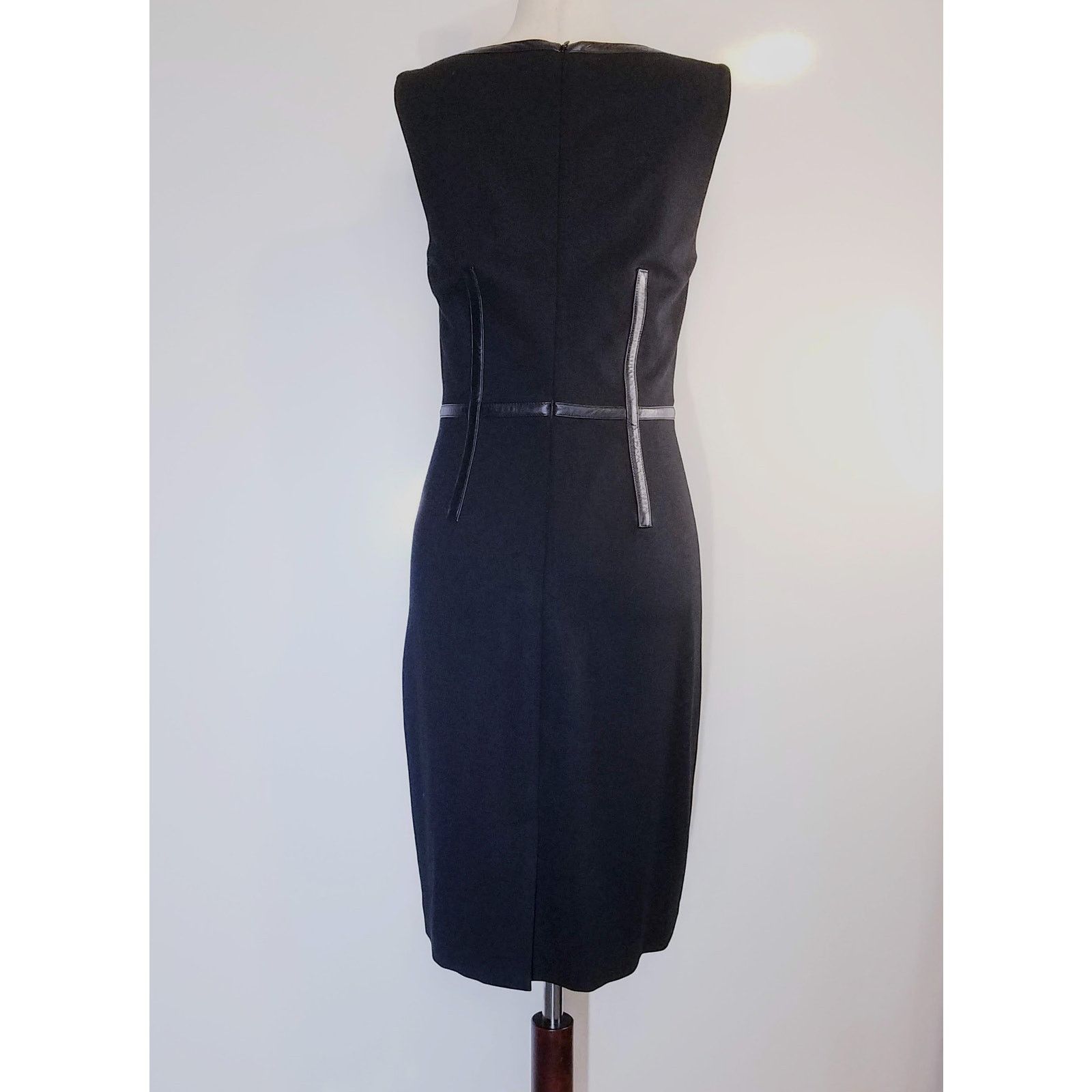 Trina Turk Trina Turk Katherine Midi Knit Sheath Dress sz 2 black Size XS / US 0-2 / IT 36-38 - 3 Thumbnail