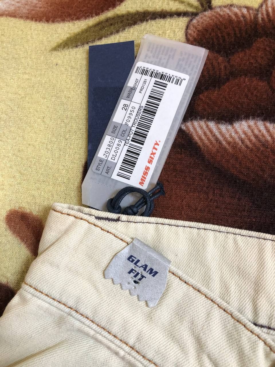 Miss Sixty Miss Sixty Zippered Pockets Straight Leg Jeans cargo Size 28" / US 6 / IT 42 - 8 Thumbnail