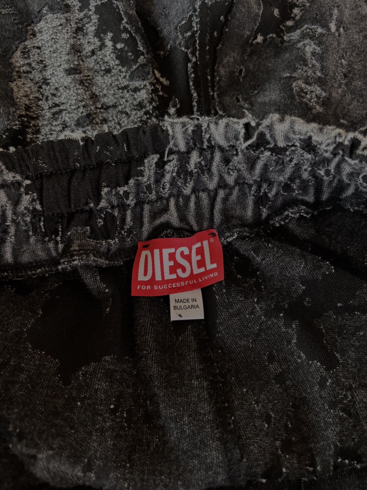 Diesel Diesel Devore Burnout Camo Sweatpants Size US 30 / EU 46 - 5 Thumbnail
