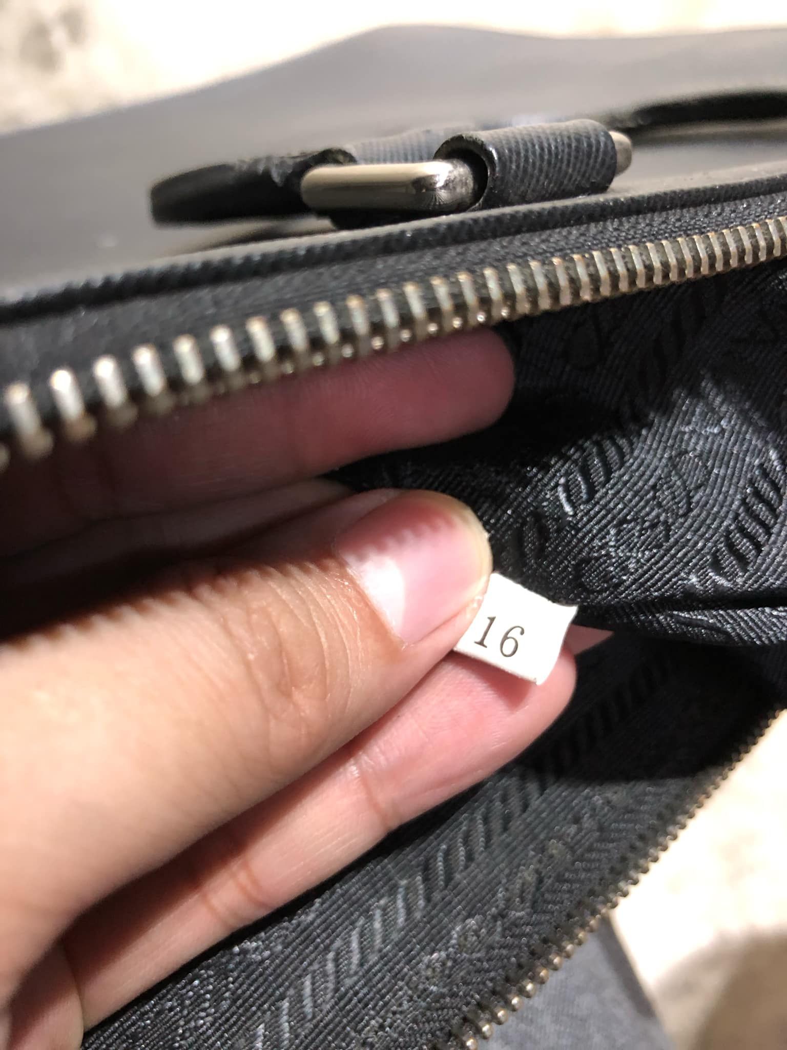 Prada Prada Black Saffiano business bag Size ONE SIZE - 16 Thumbnail