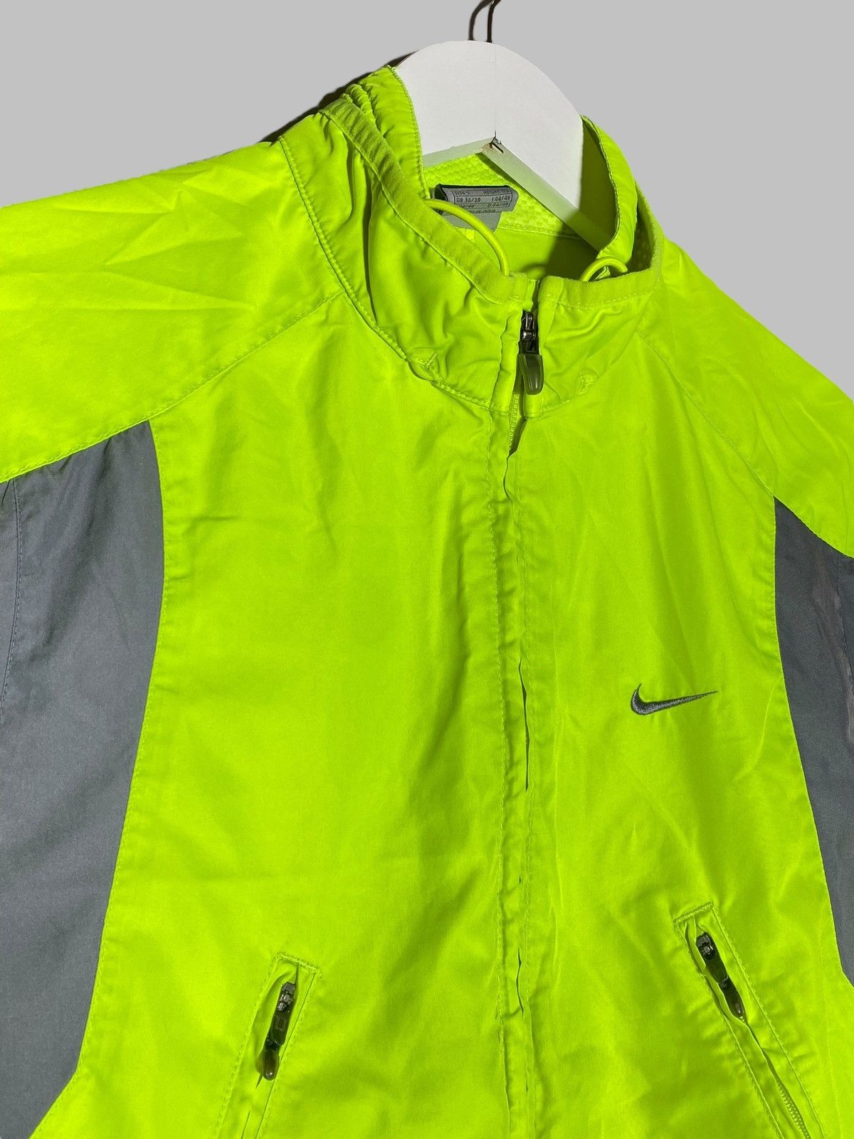 Nike 🔥 Y2K NIKE ACID LIME WINDBREAKER HYPER TECH UTILITY LOOK Size US S / EU 44-46 / 1 - 5 Thumbnail