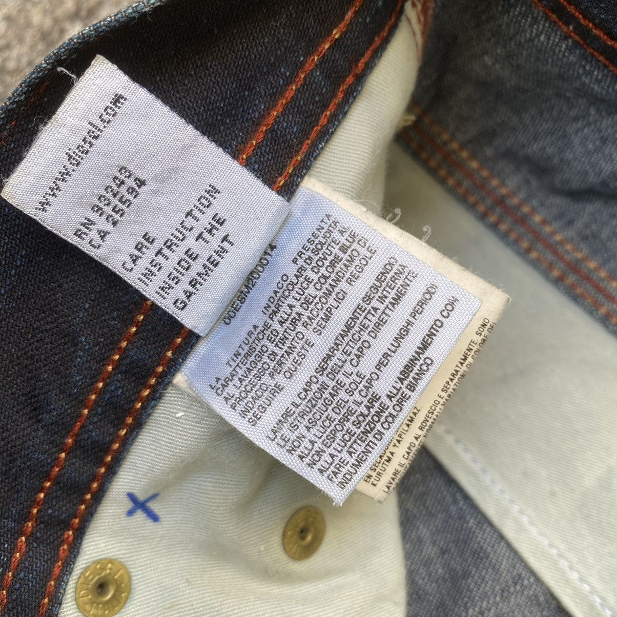 Diesel Vintage Diesel Straight Cutting Jeans Made in Italy Size US 29 - 8 Thumbnail