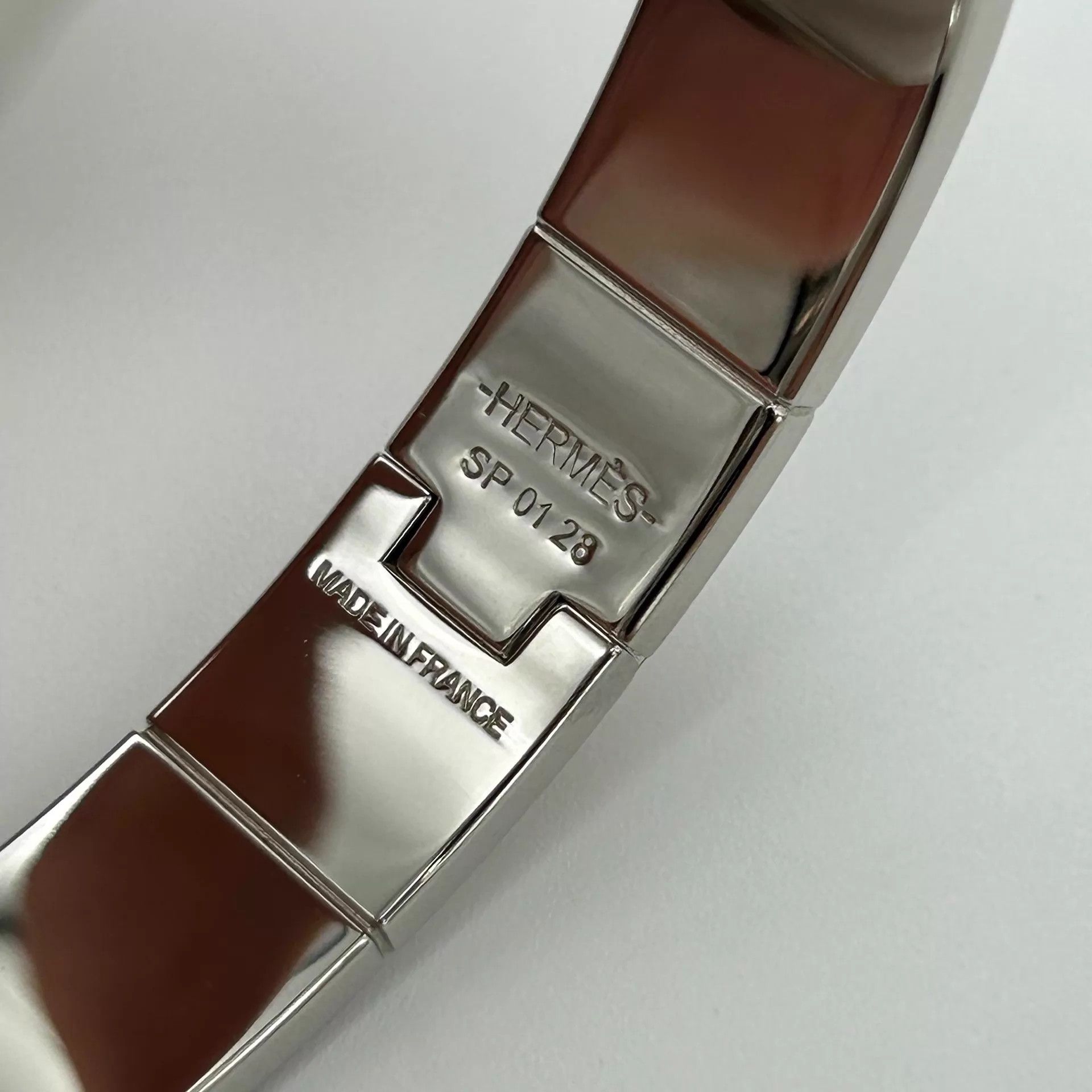 Hermes Hermes Hinge Enamel Bracelet New Unworn Size ONE SIZE - 5 Thumbnail
