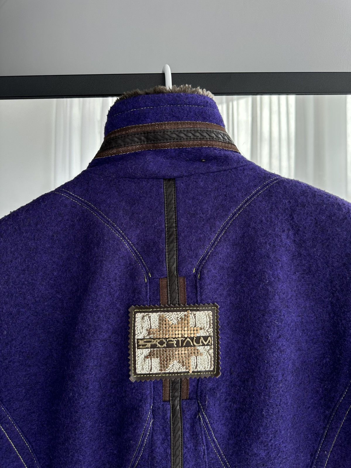 Sportalm Kitzbuhel × Vintage Vintage Sportalm Woman Wool Winter Jacket with Fur Collar Size M / US 6-8 / IT 42-44 - 19 Thumbnail