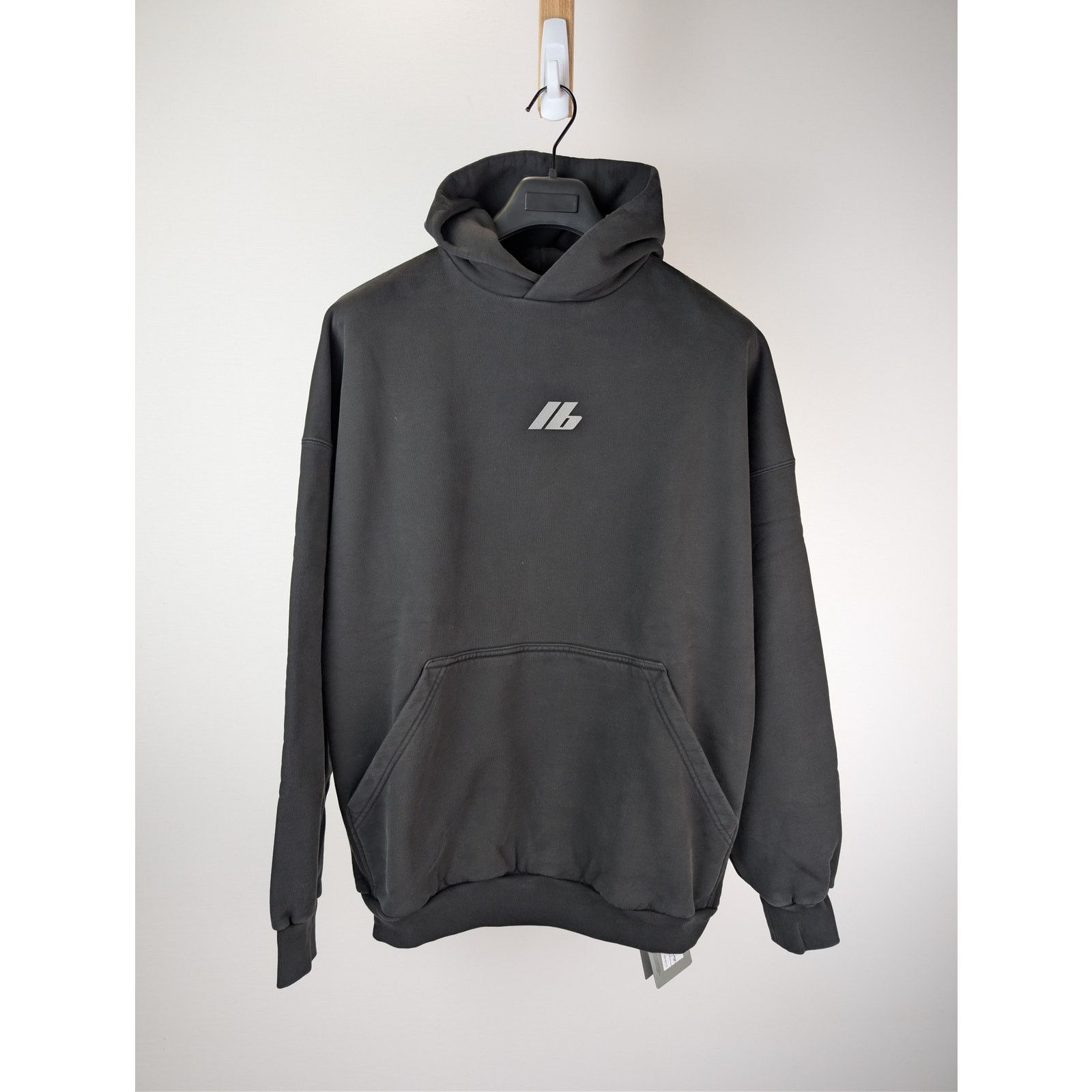 Balenciaga o1rshd1 Q:2/ Activewear Molleton Archetype Large Fit Hoodie Size US S / EU 44-46 / 1 - 3 Thumbnail