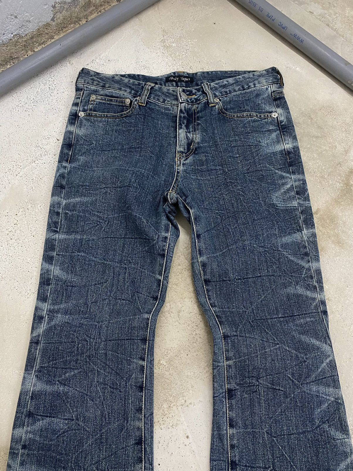 GOSTAR DE FUGA × Japanese Brand Daily Topics Japan Flare Clawn Mark Whisker Honeycomb Denim Size US 31 - 6 Thumbnail