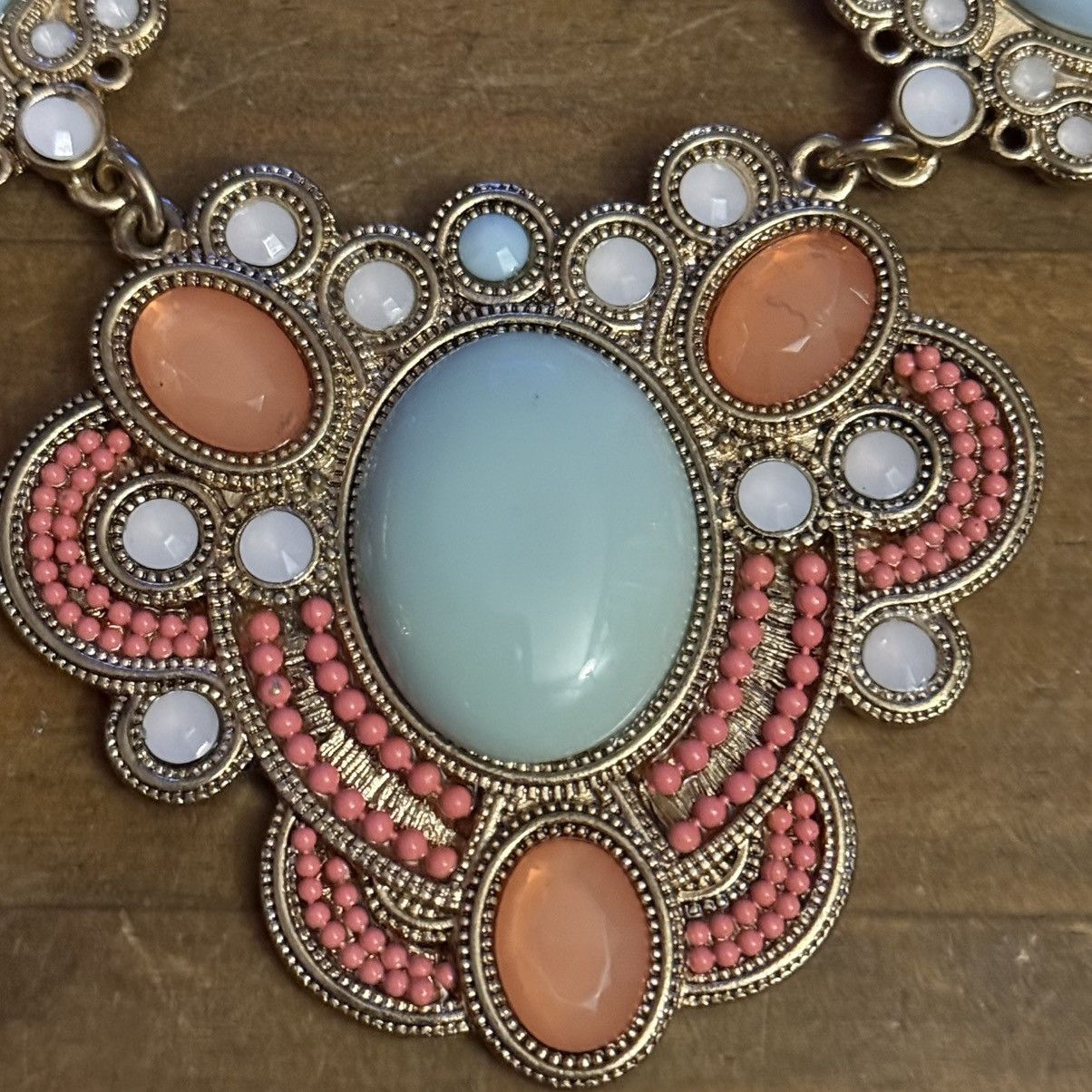 Other Charming Charlie coral and aqua cabochon statement necklace Size ONE SIZE - 3 Thumbnail