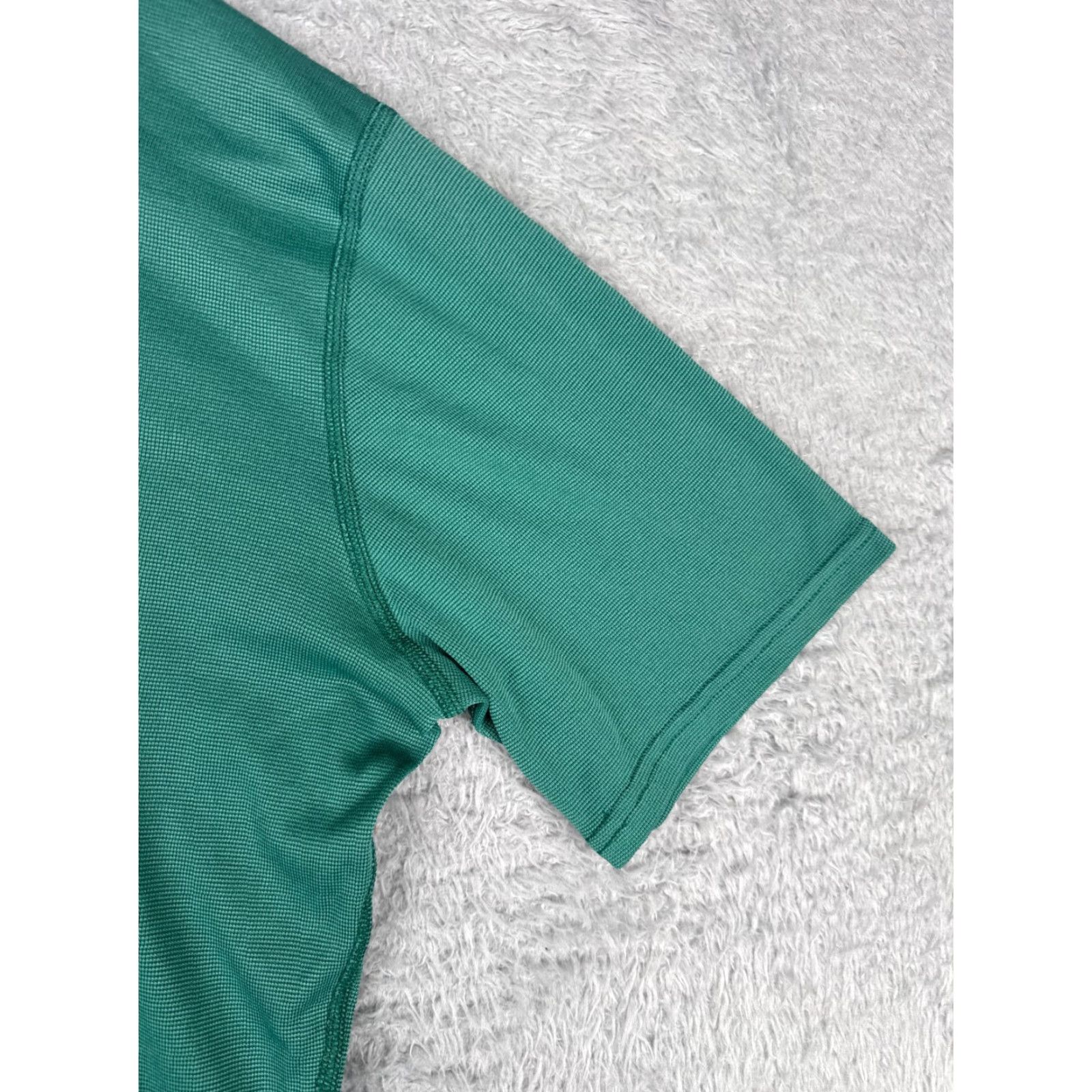 Patagonia VINTAGE Patagonia Shirt Men S Green Capilene Short Sleeve Polyester Layering Size US S / EU 44-46 / 1 - 6 Thumbnail