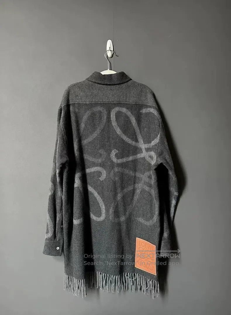 Loewe Loewe size 39 Large Logo Leather Patch Shirt Jacket Size XS / US 0-2 / IT 36-38 - 2 Thumbnail
