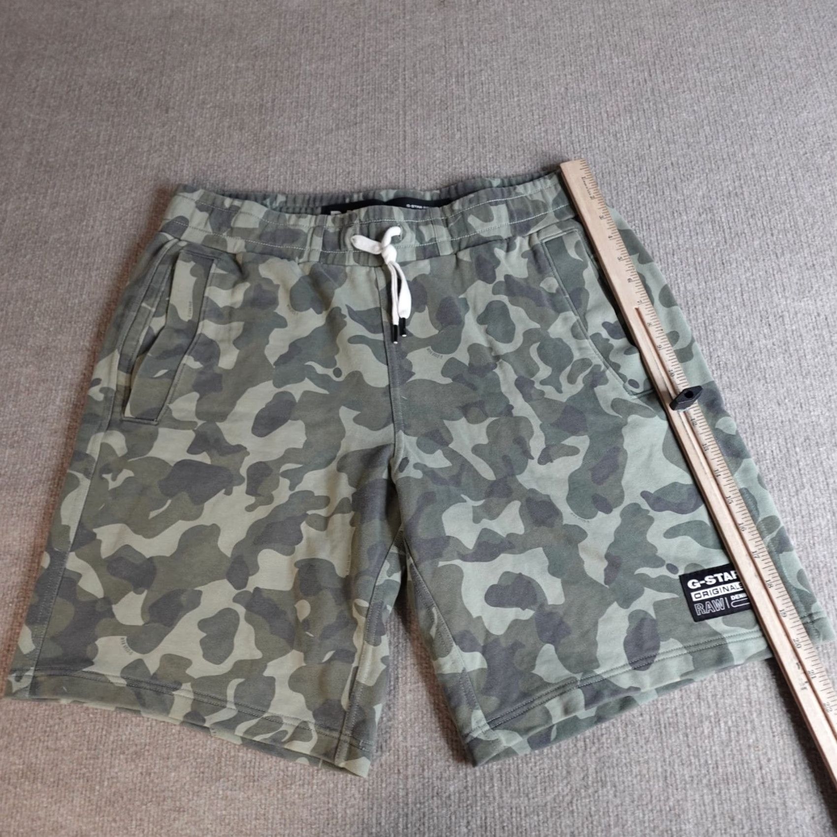 G-Star G-Star Shorts XL Green Camo 10" Sweatshorts Regular Men Camouflage Pockets Cargo Inseam 10in Size US 36 / EU 52 - 2 Thumbnail