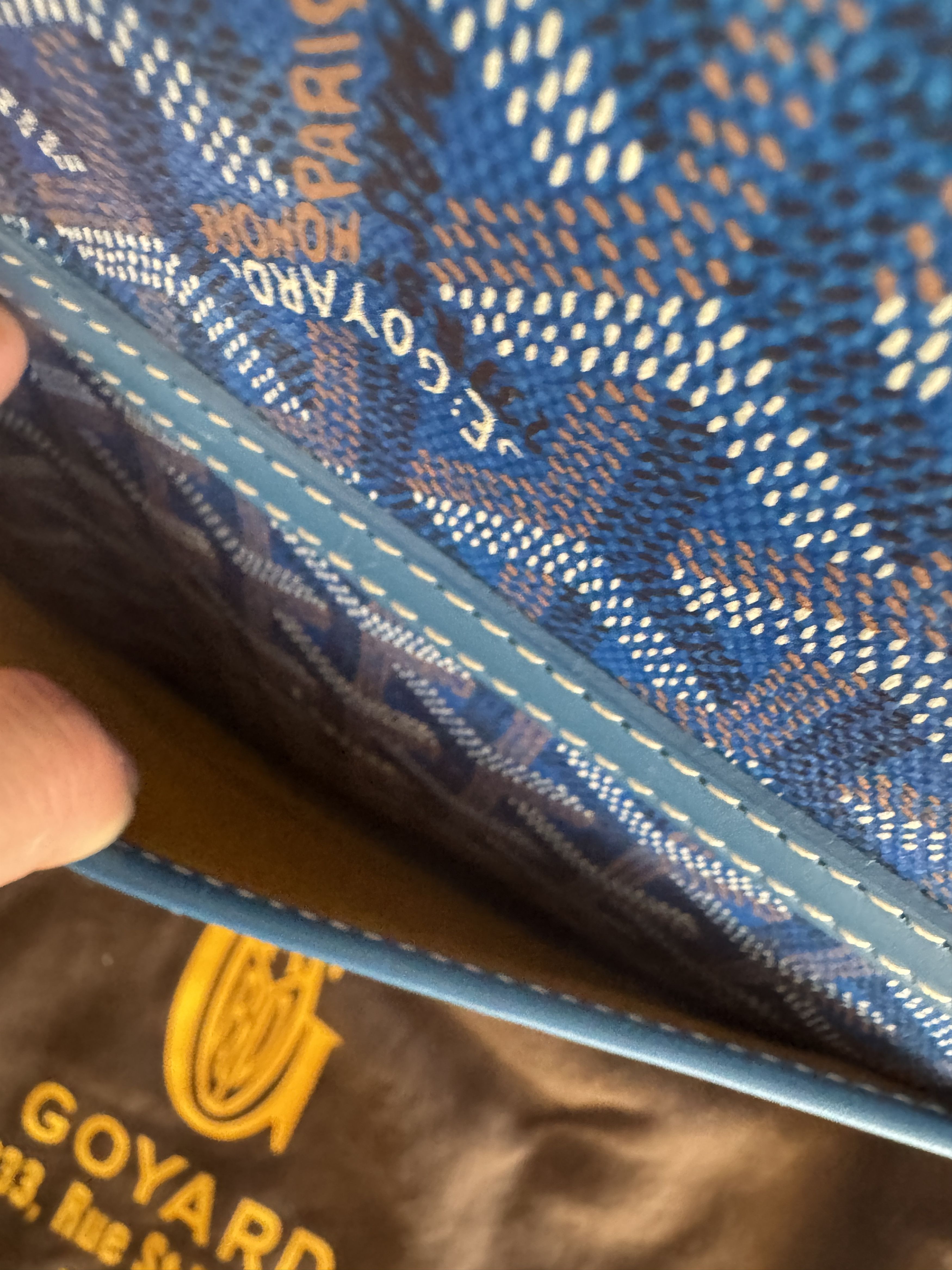Grand Bleu MM Messenger Bag – Sky Blue